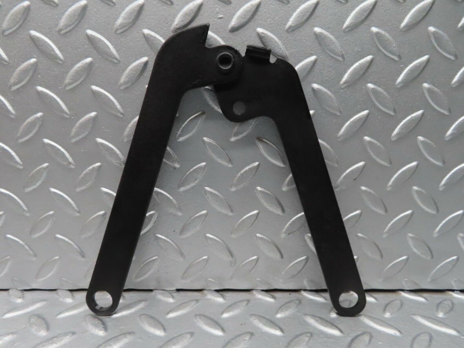 14489 Mercedes-Benz W116 350SE Bonnet Hinge Right Side