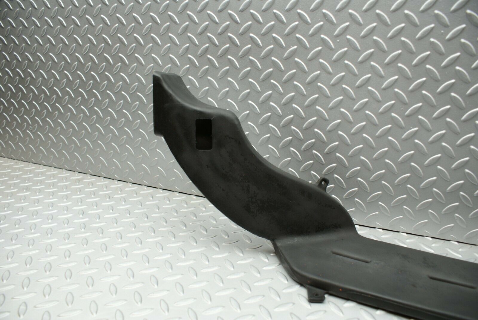 3221 Mercedes-Benz W115 220D Air Duct Heater Ventilation Left 1158310145