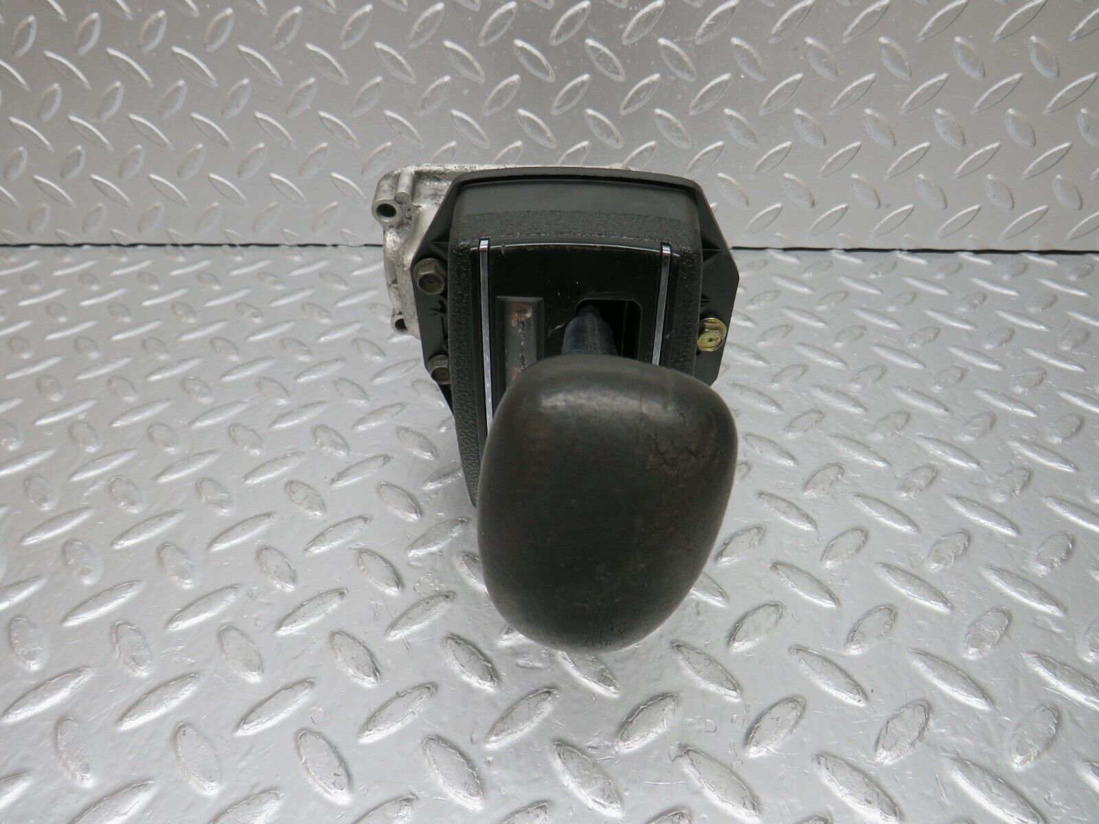 0760 Mercedes-Benz C107 350SLC Coupe Automatic Gear Shift Selector