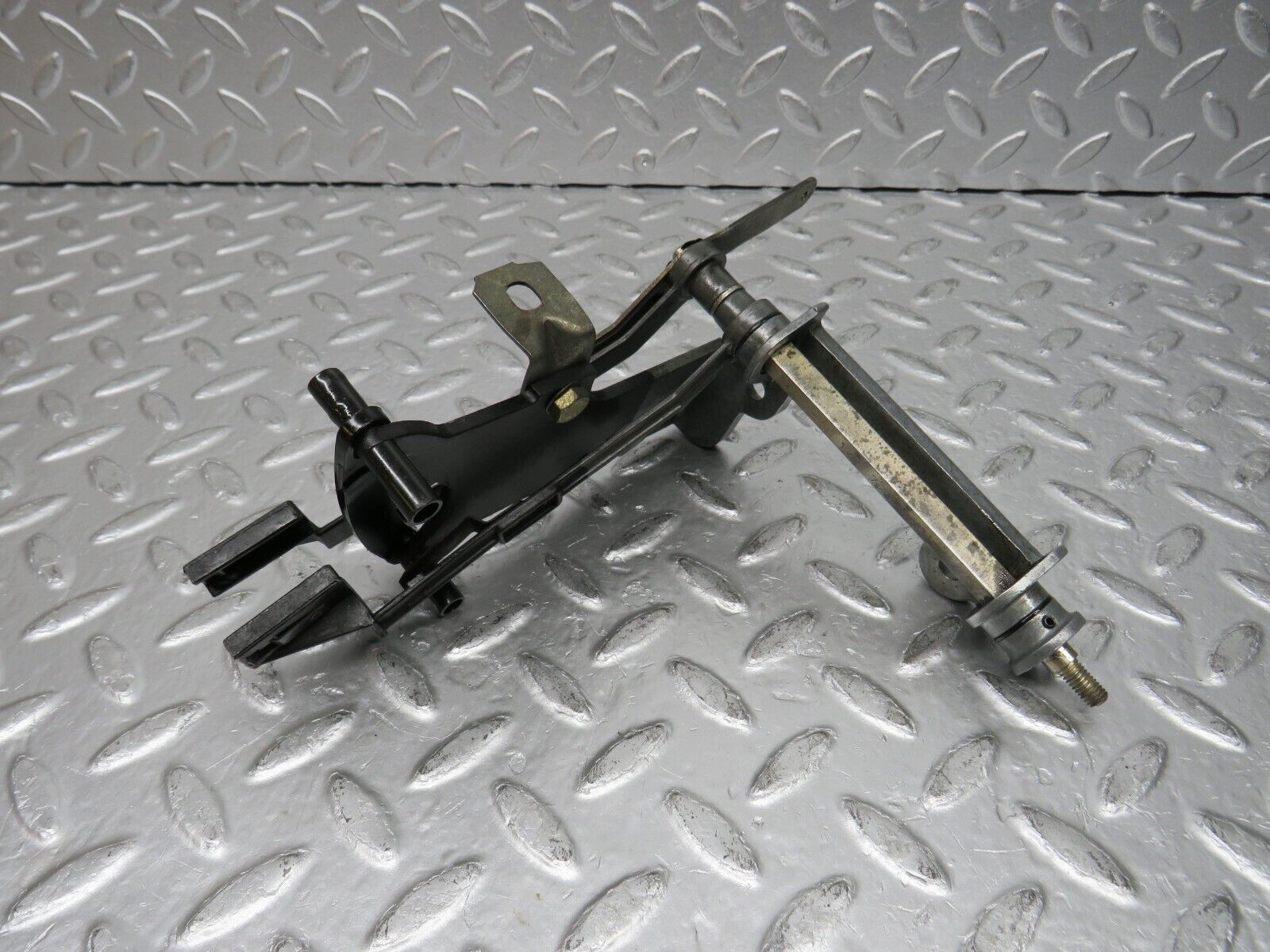 32276 Mercedes-Benz C107 350SLC Coupe Coupe Heater Control Mechanism