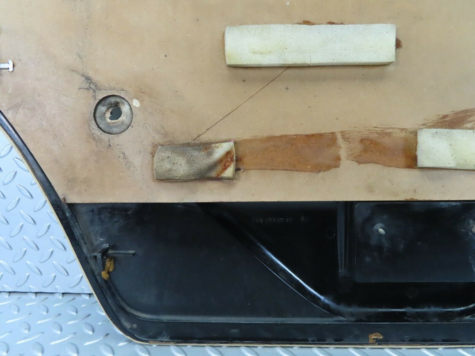 7315 Mercedes-Benz W116 450SE Rear Right Door Card Beige 1167370270