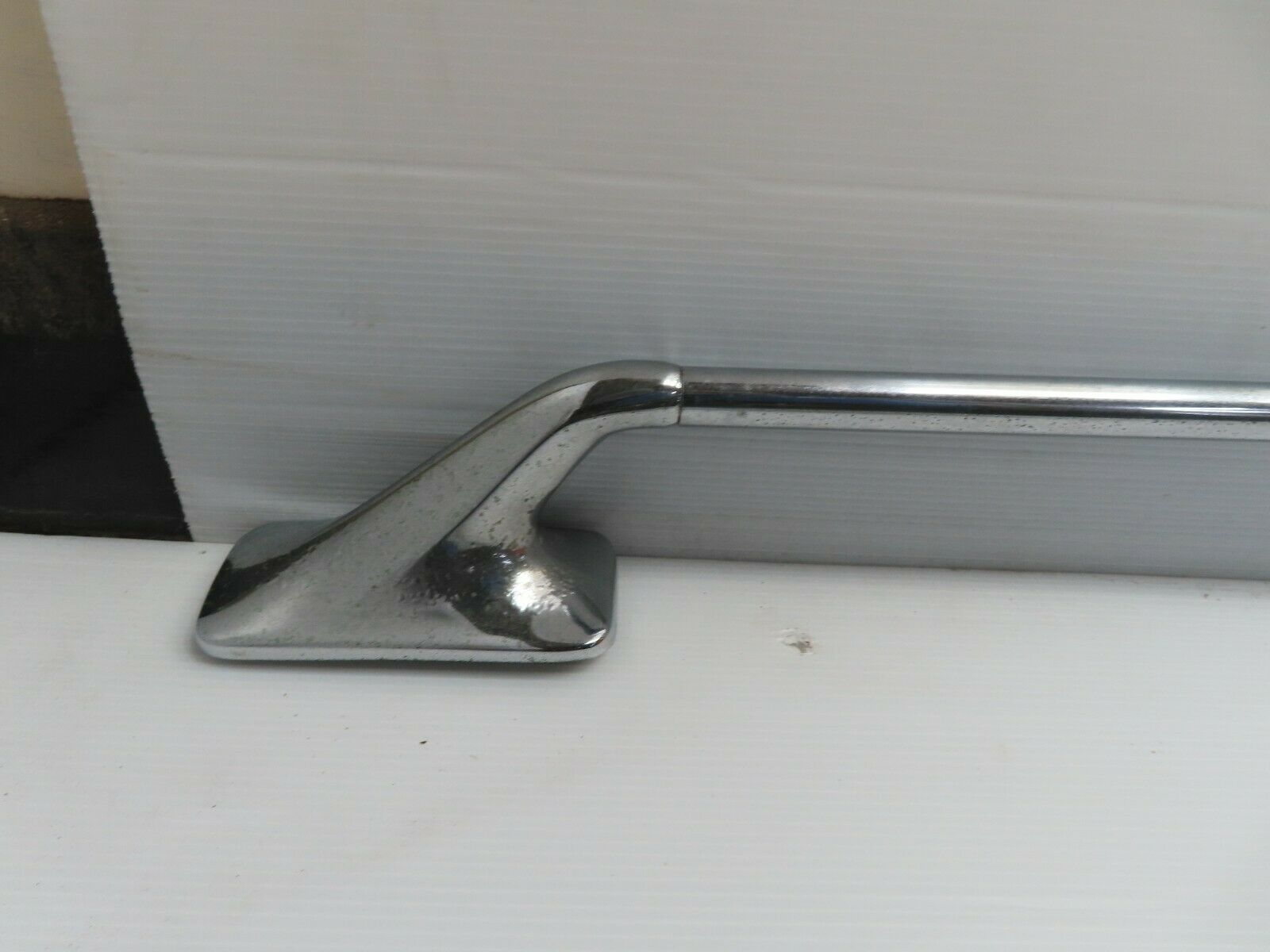 7784 Mercedes-Benz S123 230TE Wagon Roof Bar Roof Rack Chrome Left 1238420914