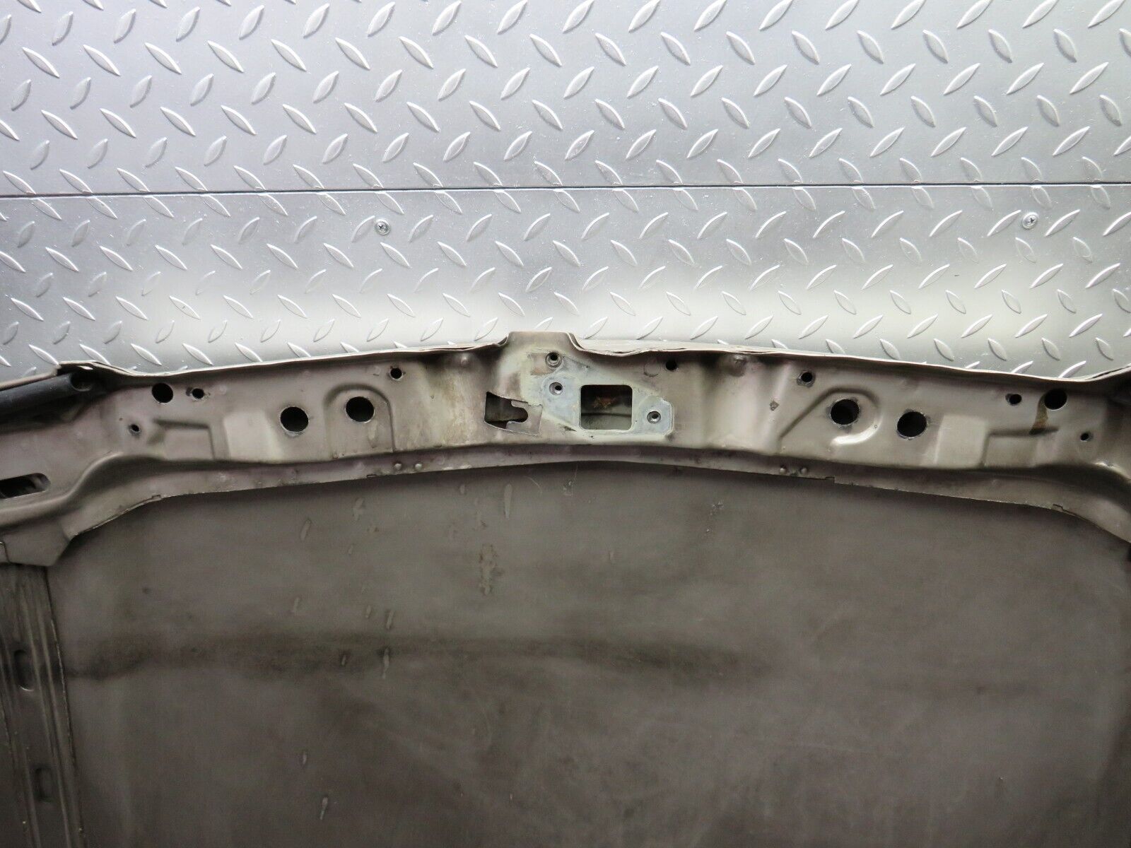 33839 Mercedes-Benz W201 190E 2.0L Bonnet