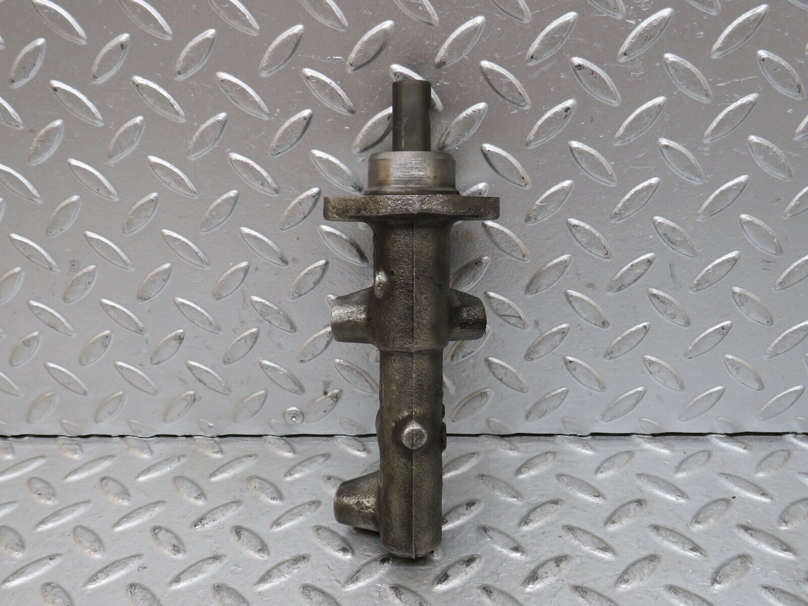 28362 Mercedes-Benz S123 240D Wagon Brake Master Cylinder Ate