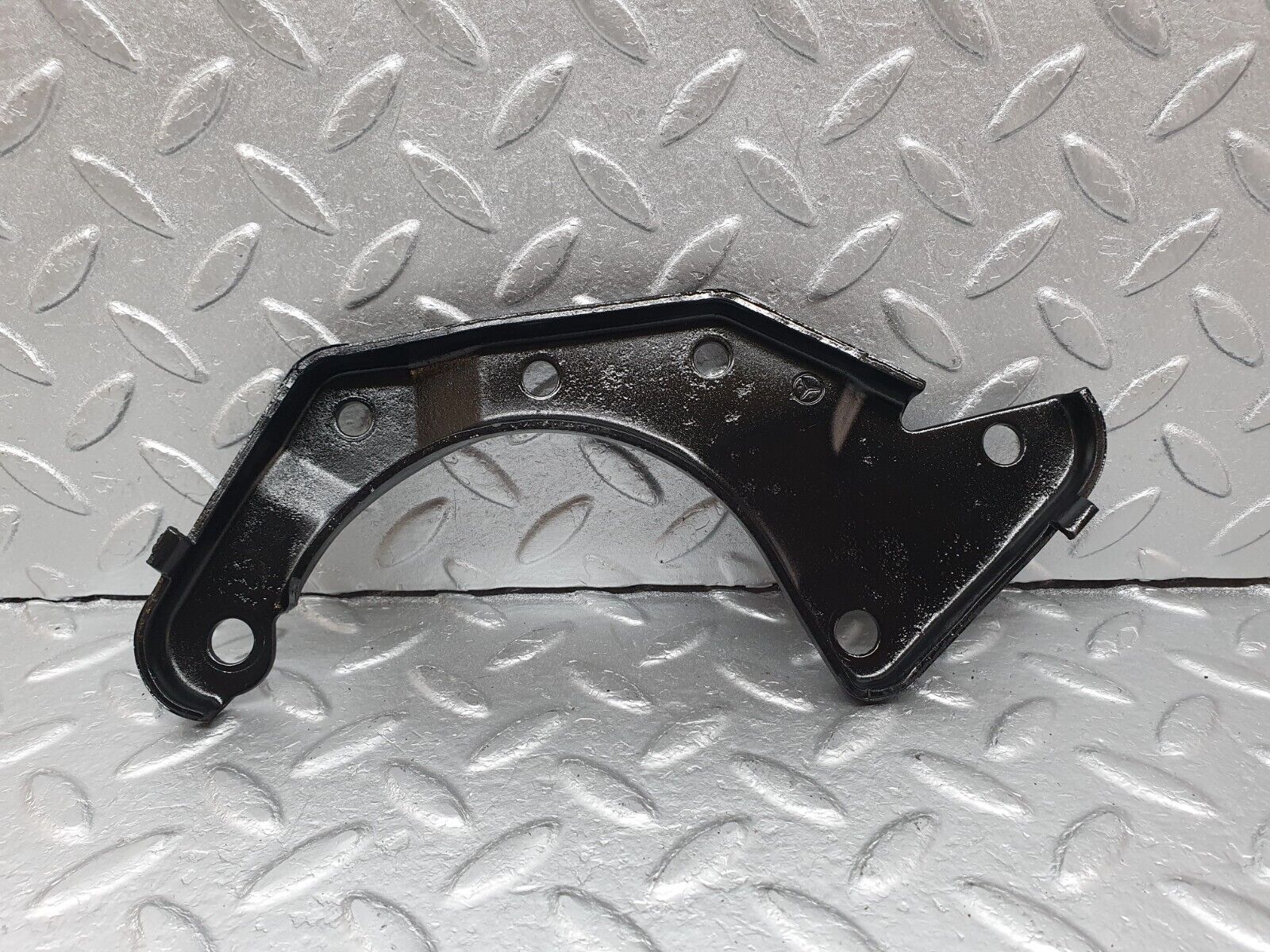 41505 Mercedes-Benz W124 200E Power Steering Pump Bracket