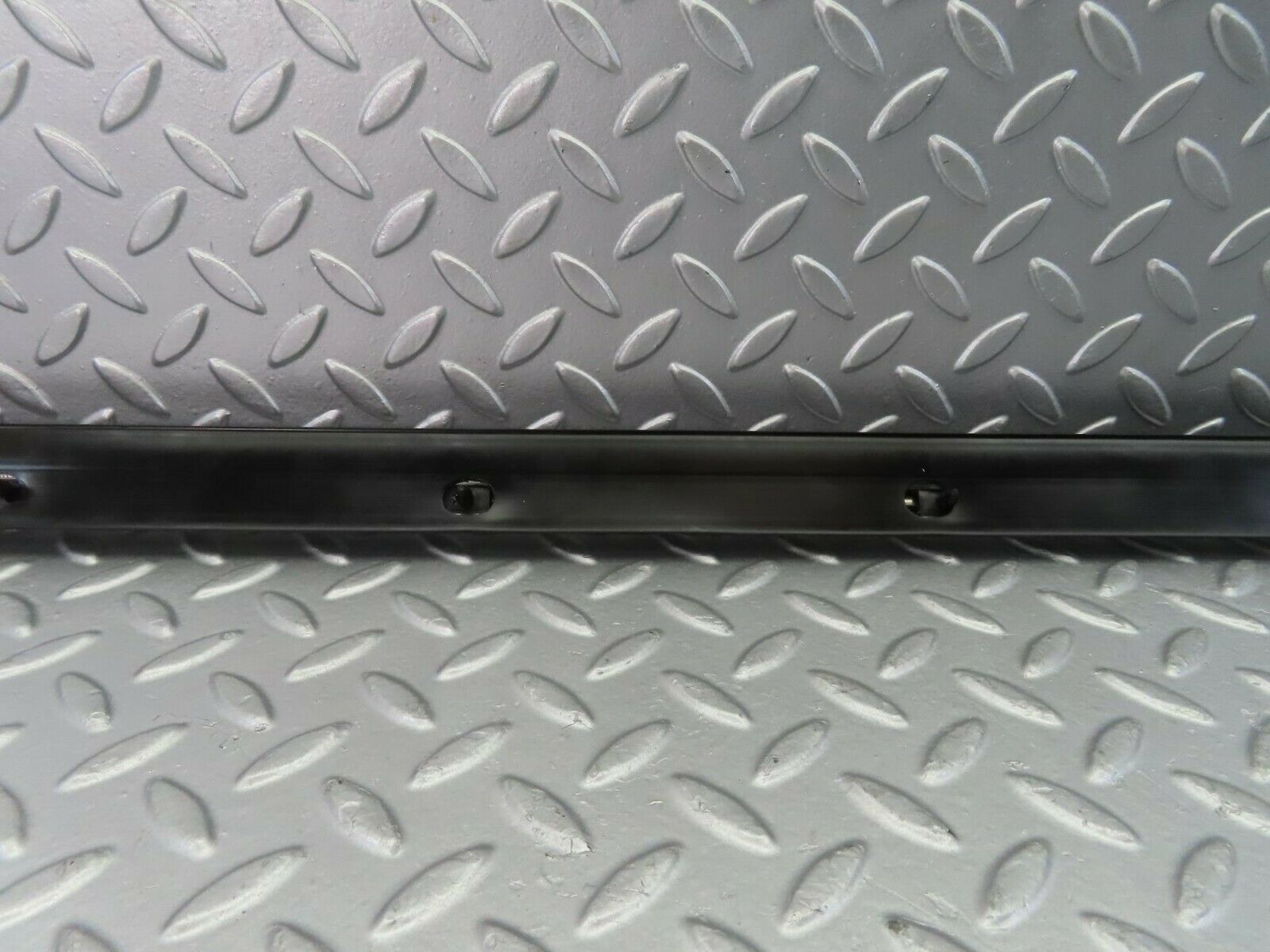 10296 Mercedes-Benz C107 Coupe Right Door Centre Moulding Trim
