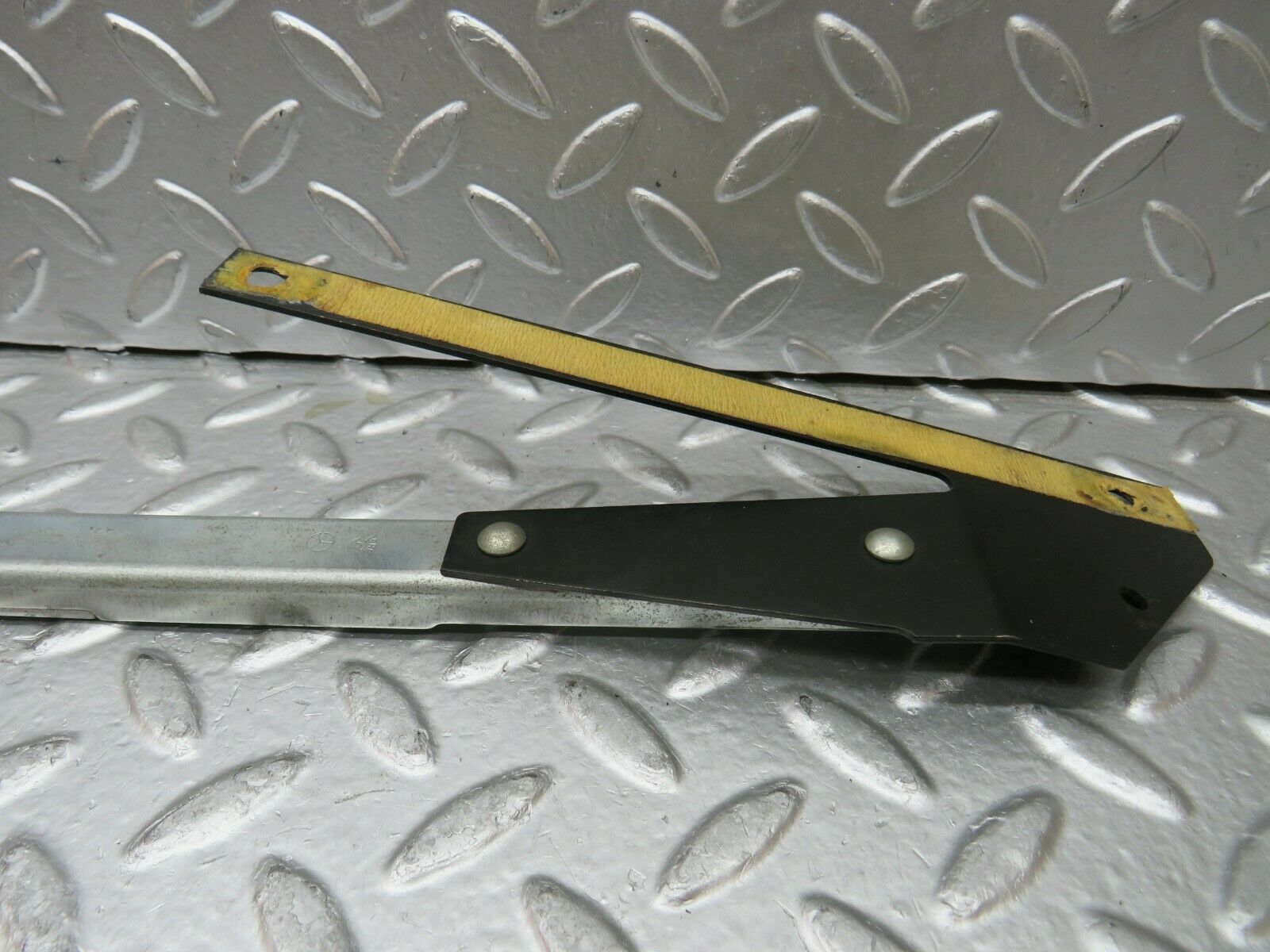 24181 Mercedes-Benz W123 280E Front Left Seat Sliding Adjust Handle