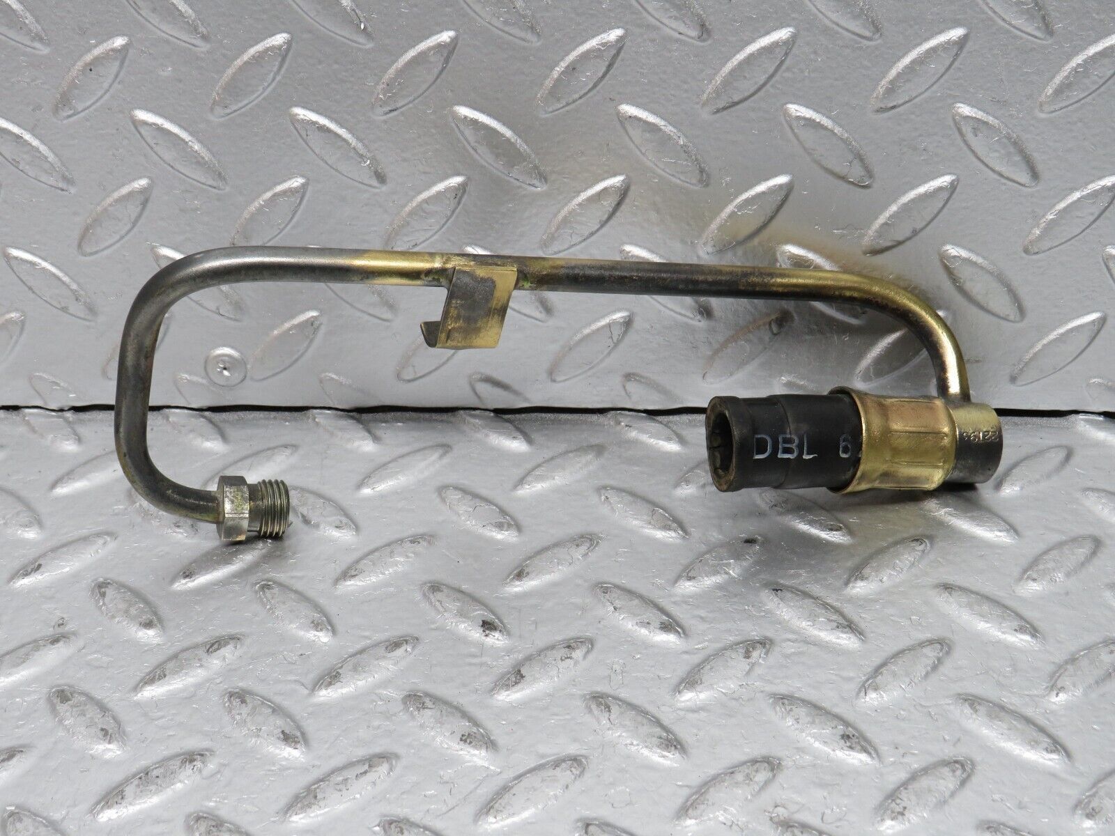 31505 Mercedes-Benz S124 220TE Wagon Fuel Hose Pipe