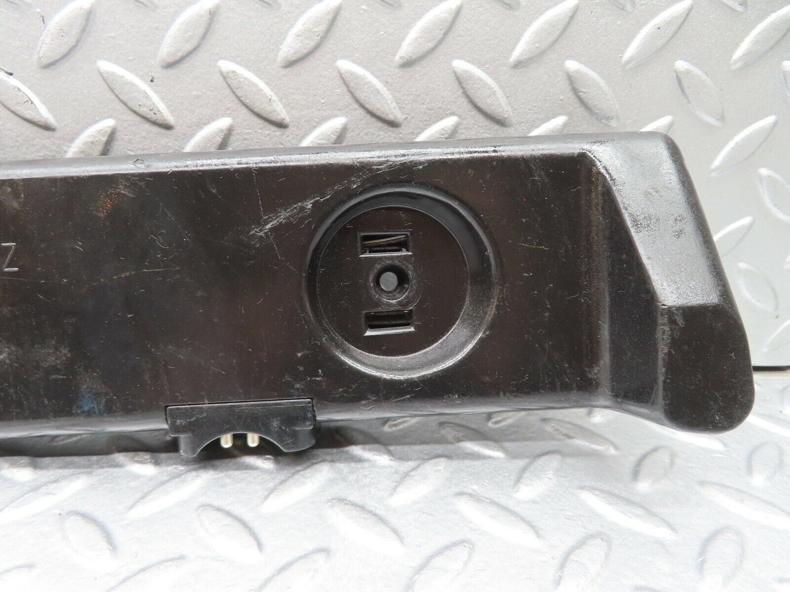 18098 Mercedes-Benz W123 200 Tail Light Bulb Holder Left