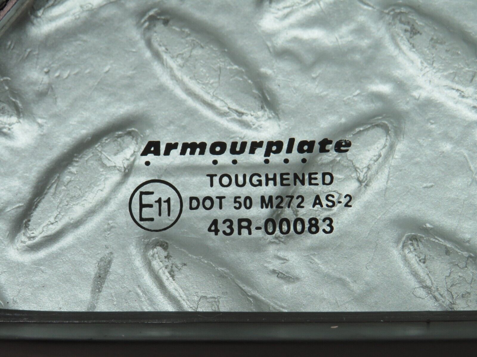 33140 Mercedes-Benz W126 Rear Right Quarter Window Glass