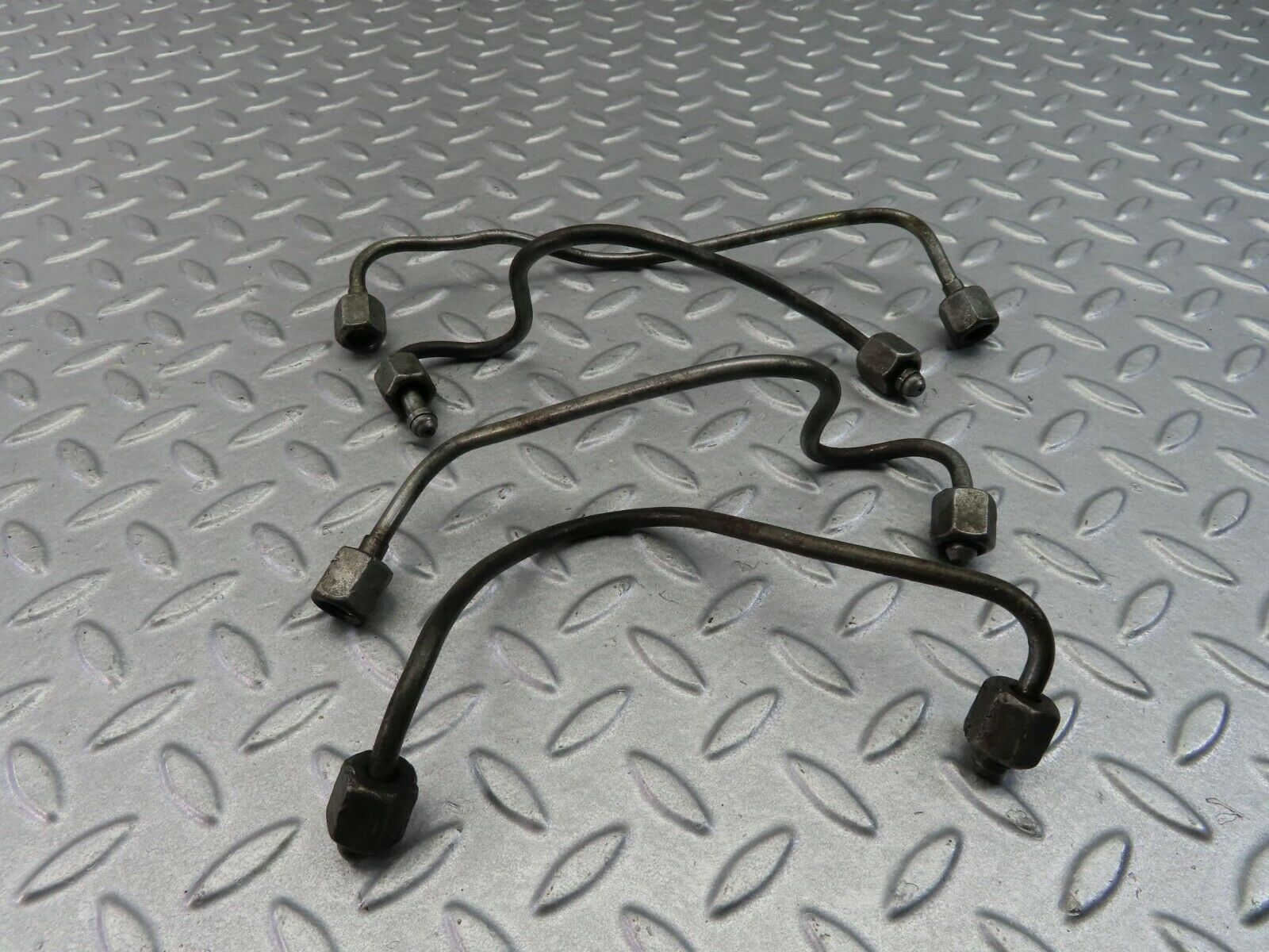 7977 Mercedes-Benz W115 220D Fuel Line Hose Set With Bracket