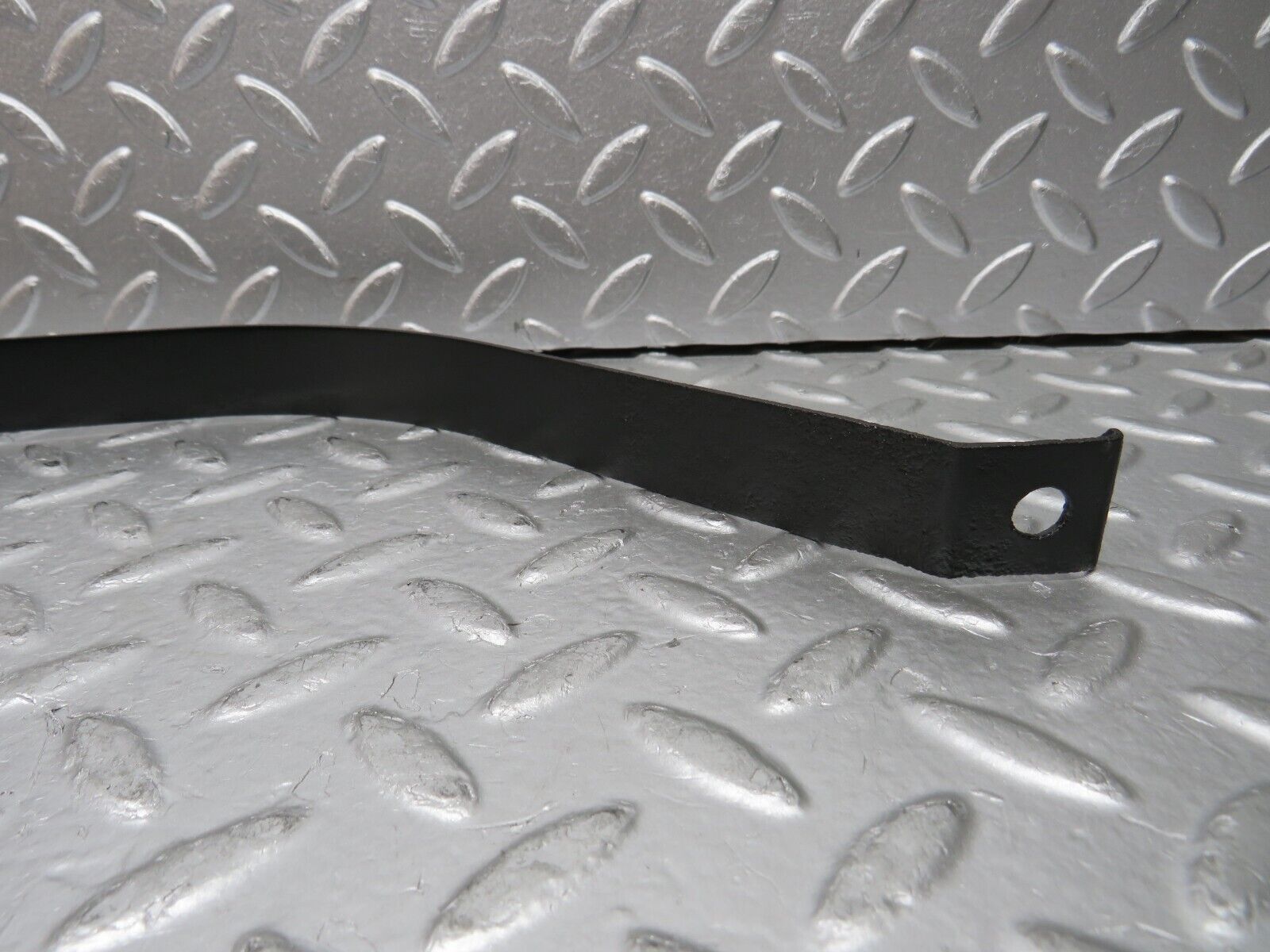 30155 Porsche 924 Fuel Tank Tightening Strap