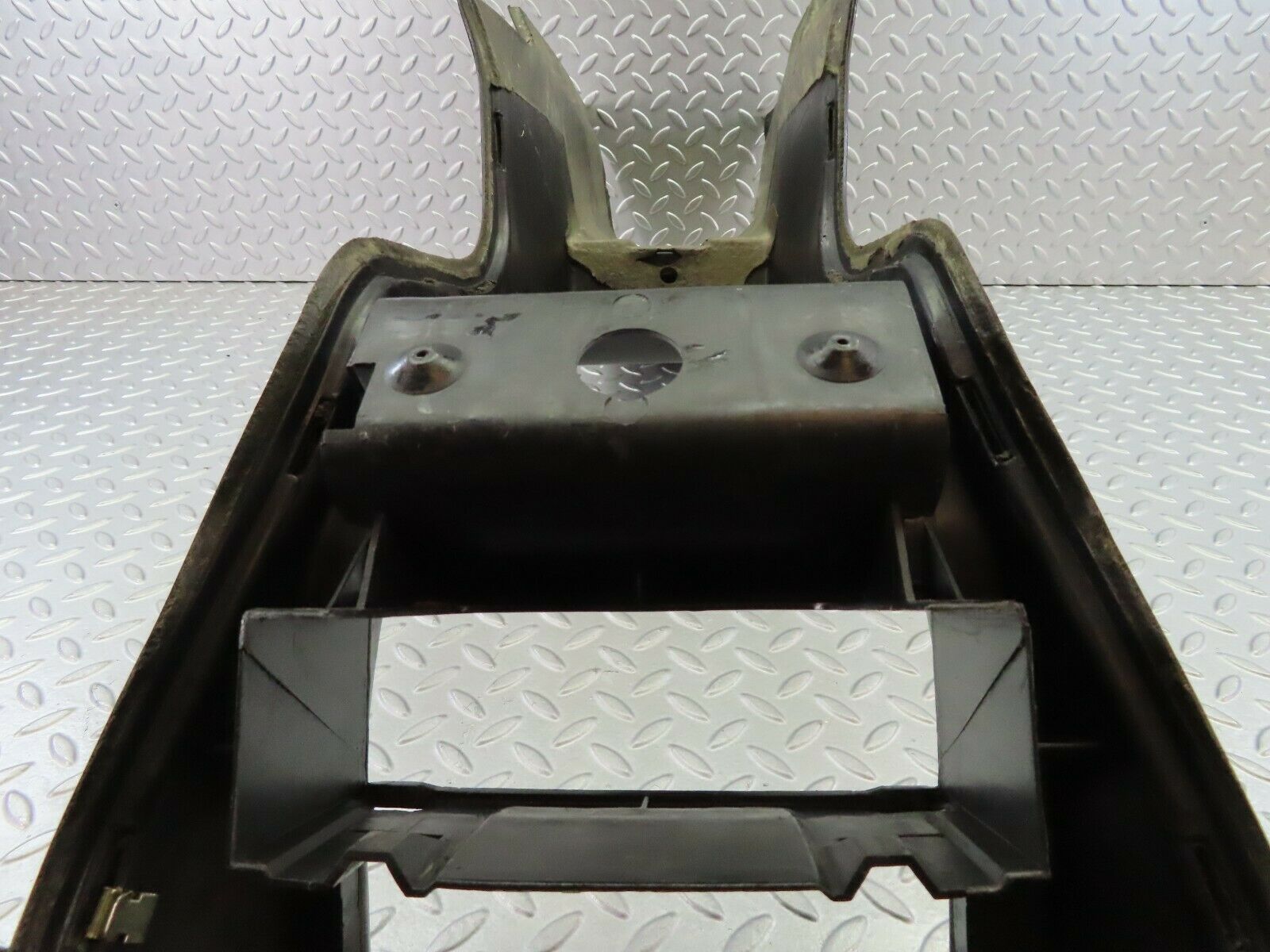 7655 Mercedes-Benz S123 230TE Wagon Centre Console Black