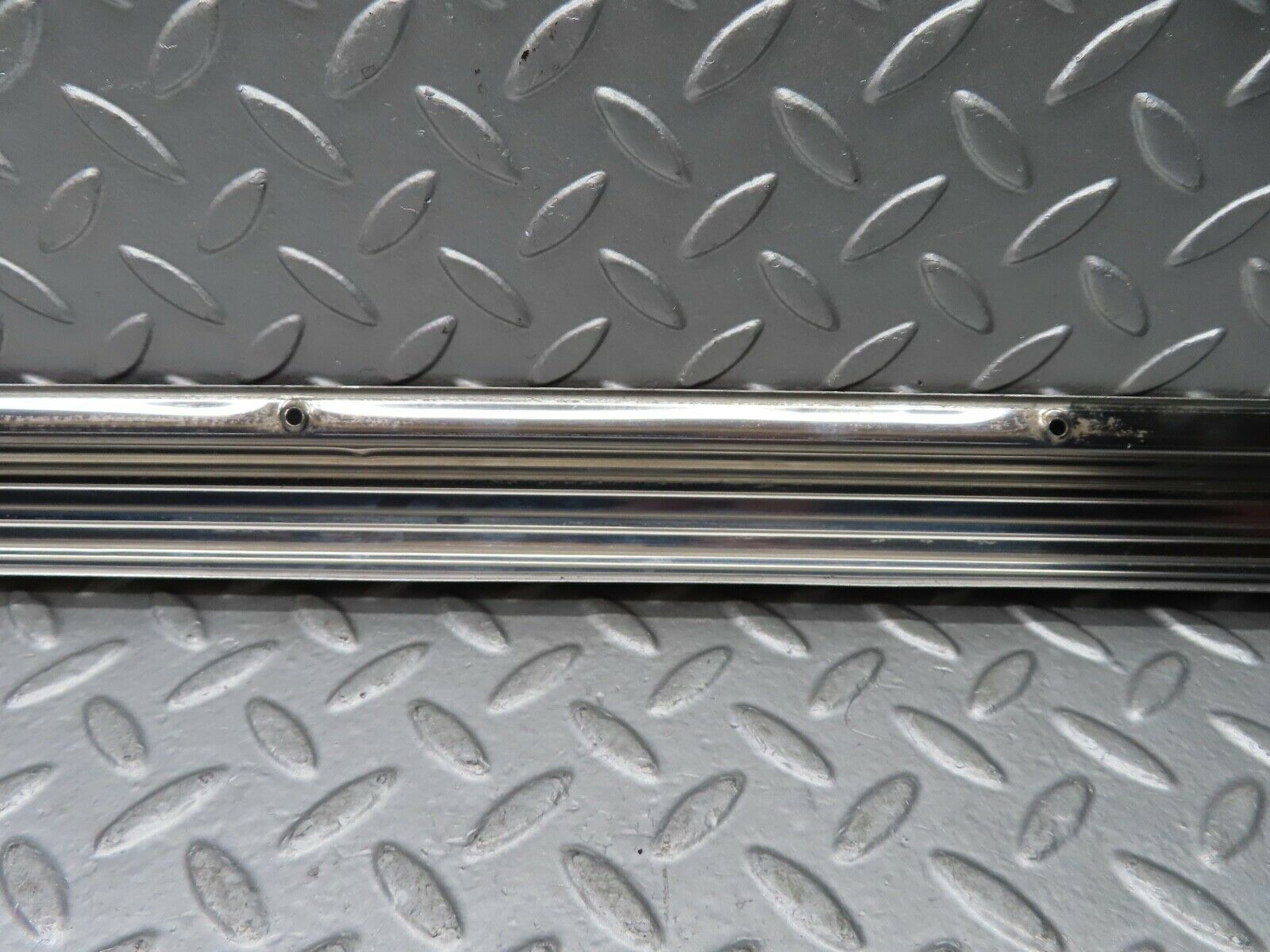 20818 Mercedes-Benz W114 250CE Coupe Right Door Sill Chrome