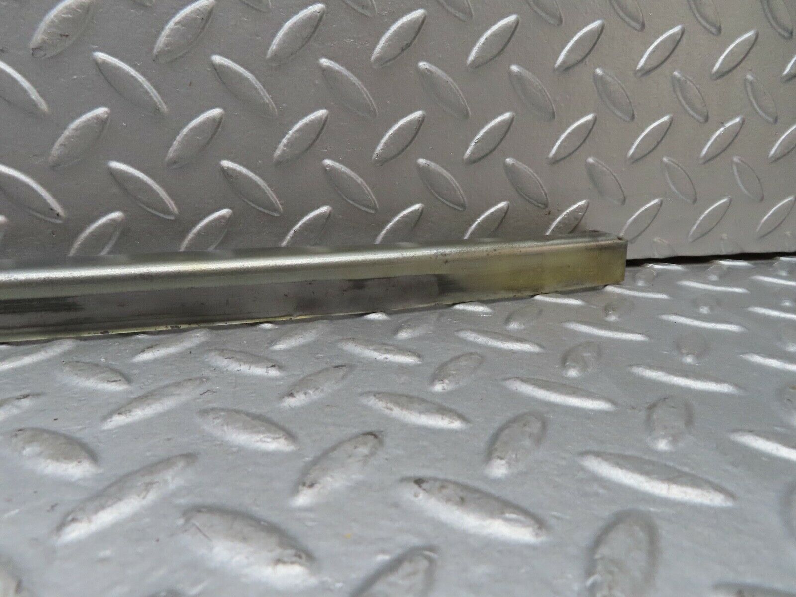 17158 Mercedes-Benz R129 300SL Coupe Right Door Rear Window Channel