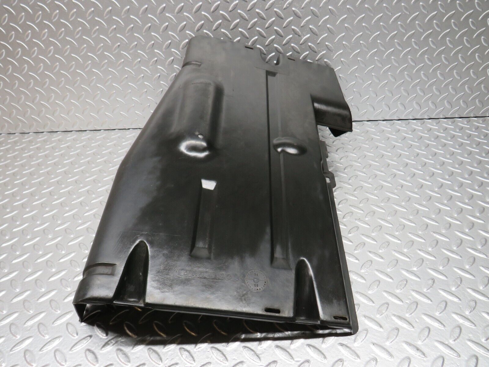 31289 Mercedes-Benz S124 220TE Wagon Fuel Pump Cover 1244780637