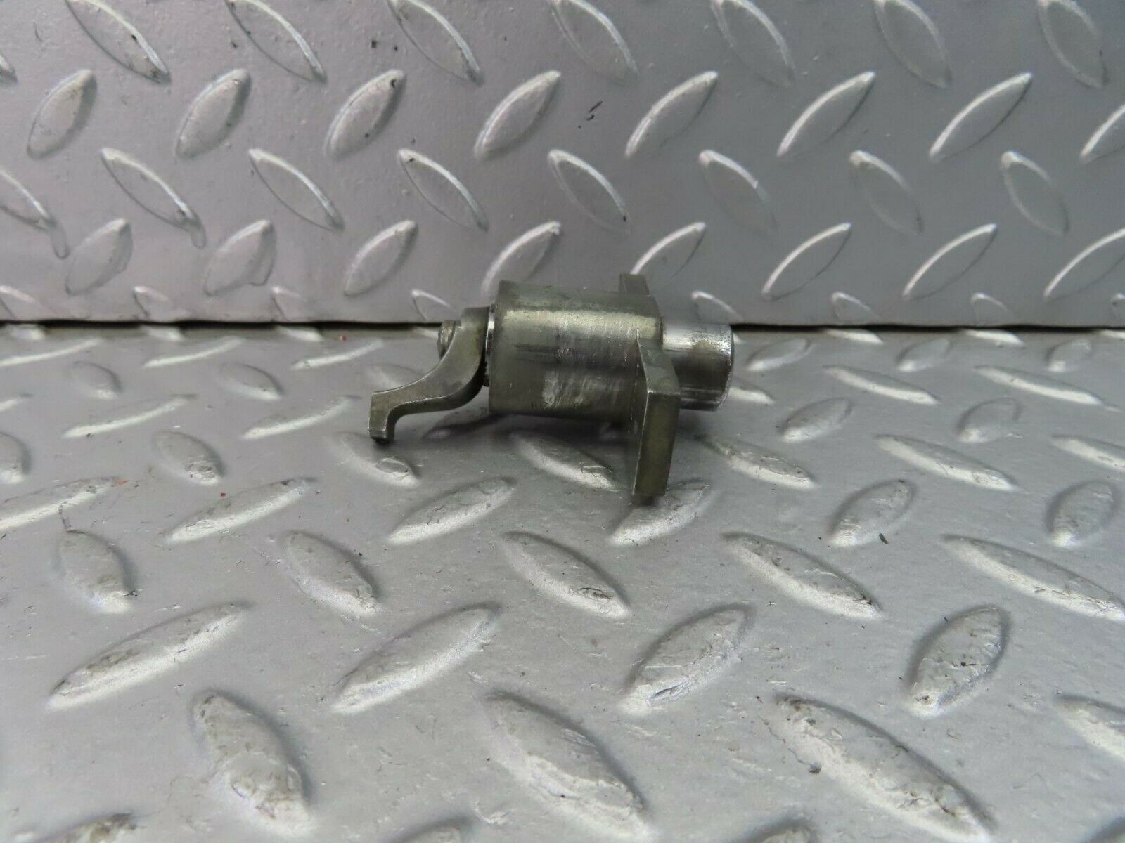 8996 Mercedes-Benz W115 Trunk Lock No Key 1157500091