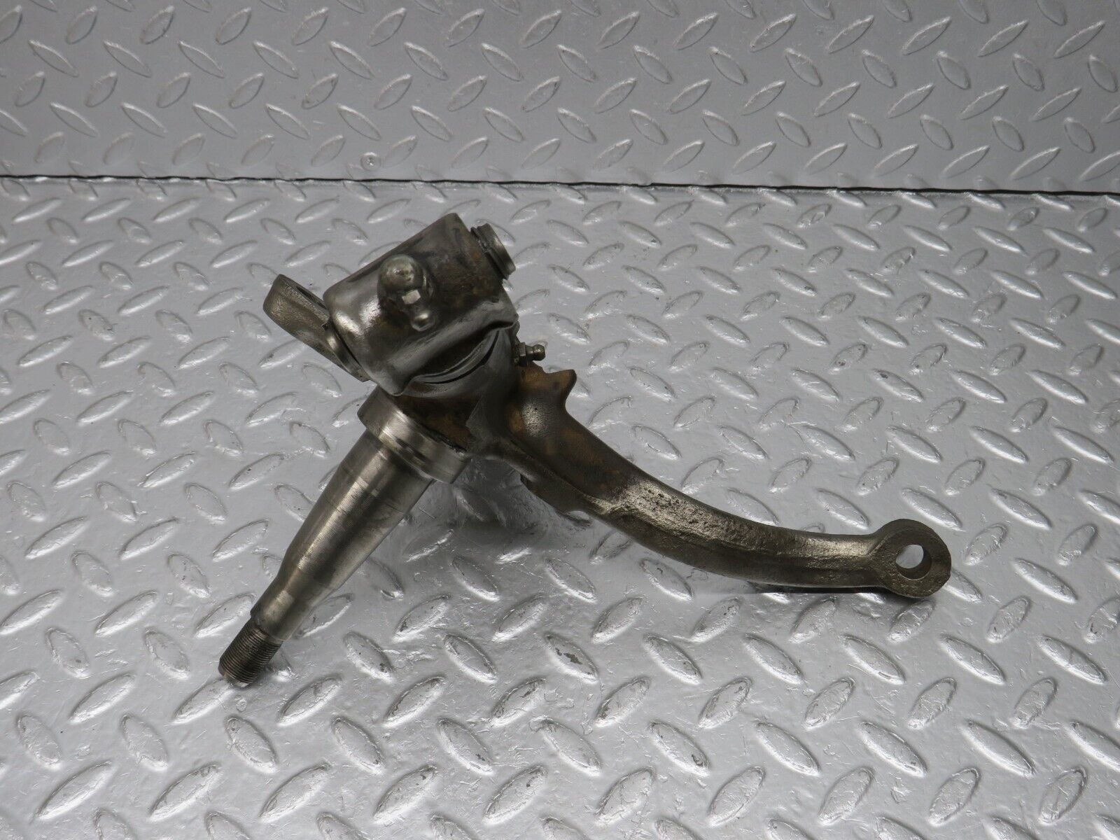 40395 Mercedes-Benz W110 230 Front Left Steering Knuckle