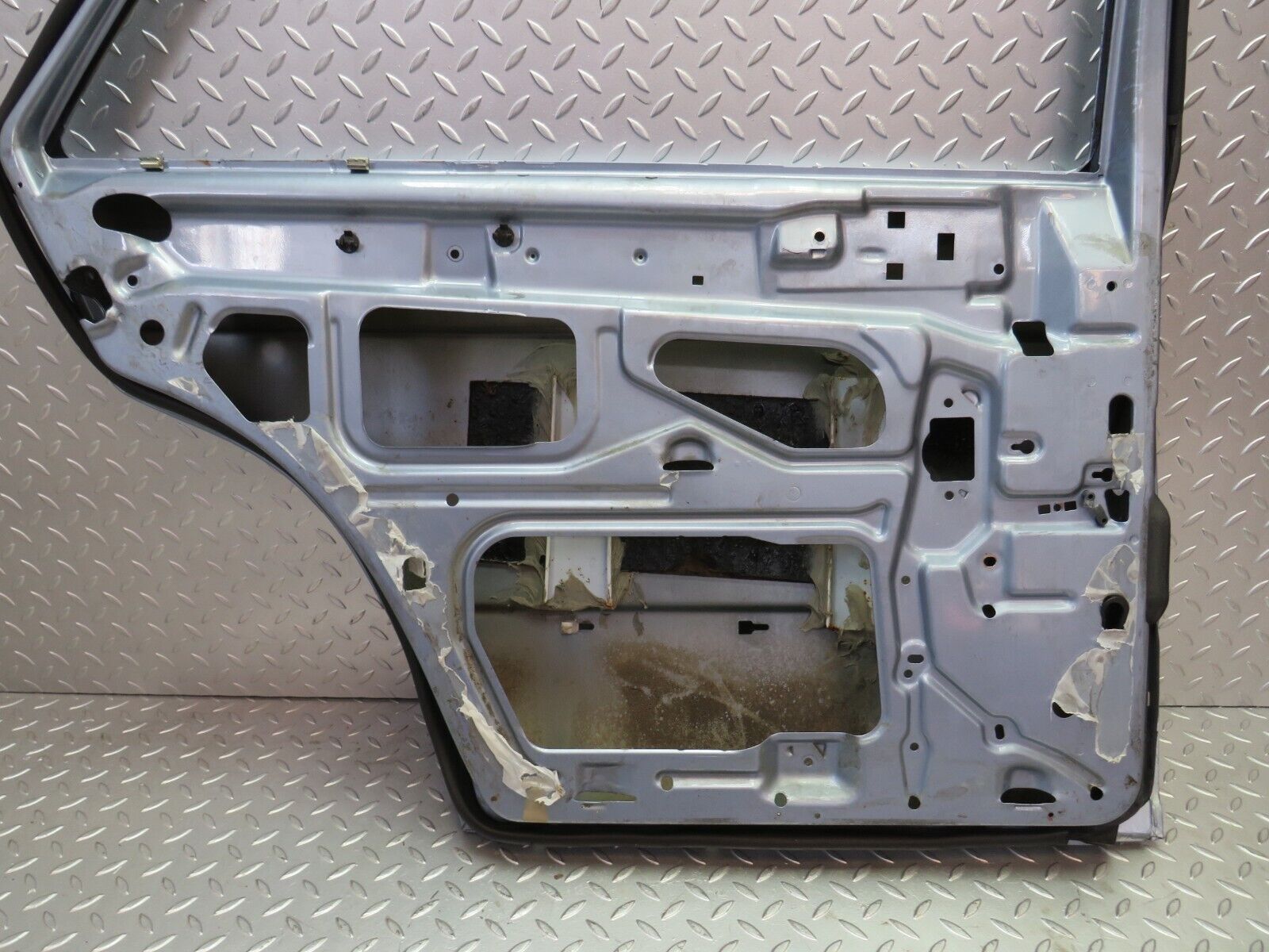 25227 Mercedes-Benz W201 190D Rear Left Door