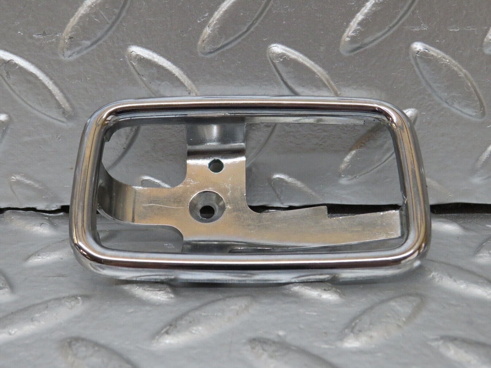 25573 Mercedes-Benz W123 200 Door Handle Surround Left 11676605111