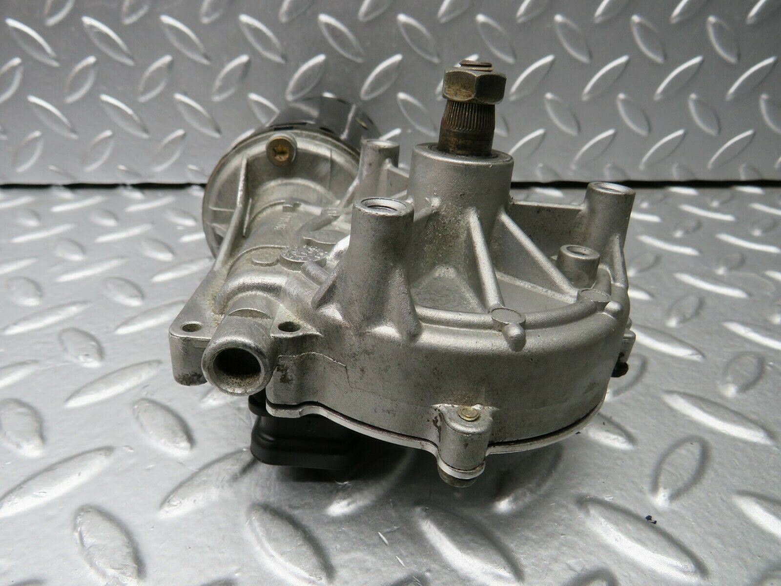 22507 Mercedes-Benz C124 E220 Coupe Wiper Motor Bosch 0390241425