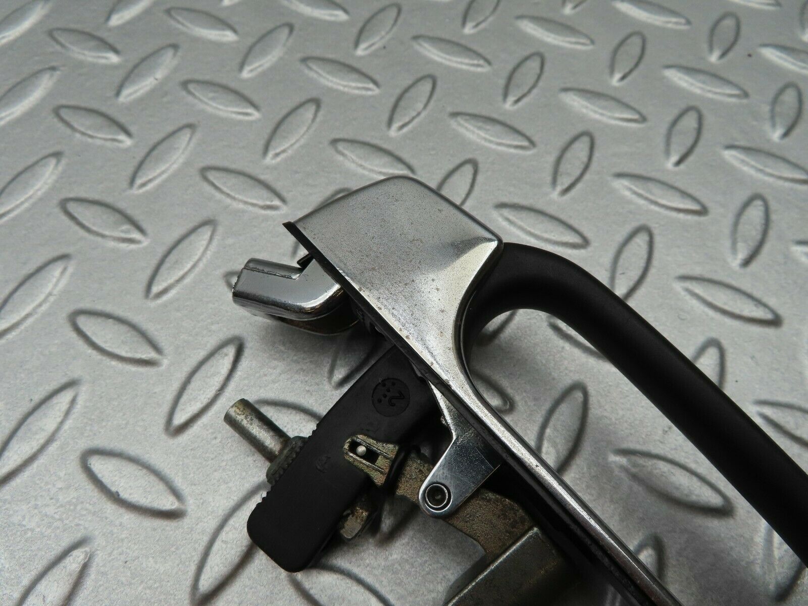 4516 Mercedes-Benz W123 230E Exterior Door Handle Rear 1237600359