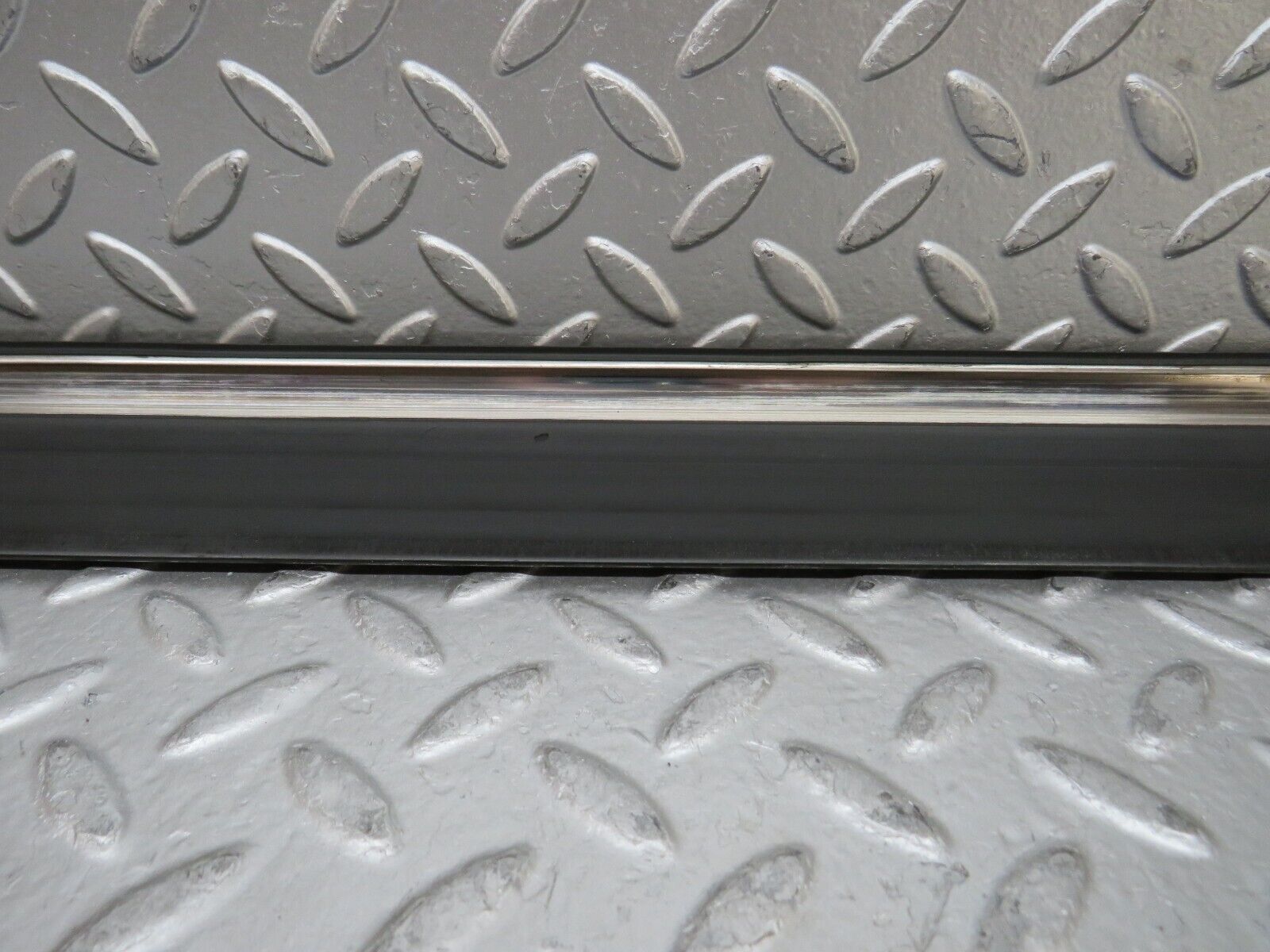 27898 Mercedes-Benz W123 280E Front Right Door Lower Moulding Trim