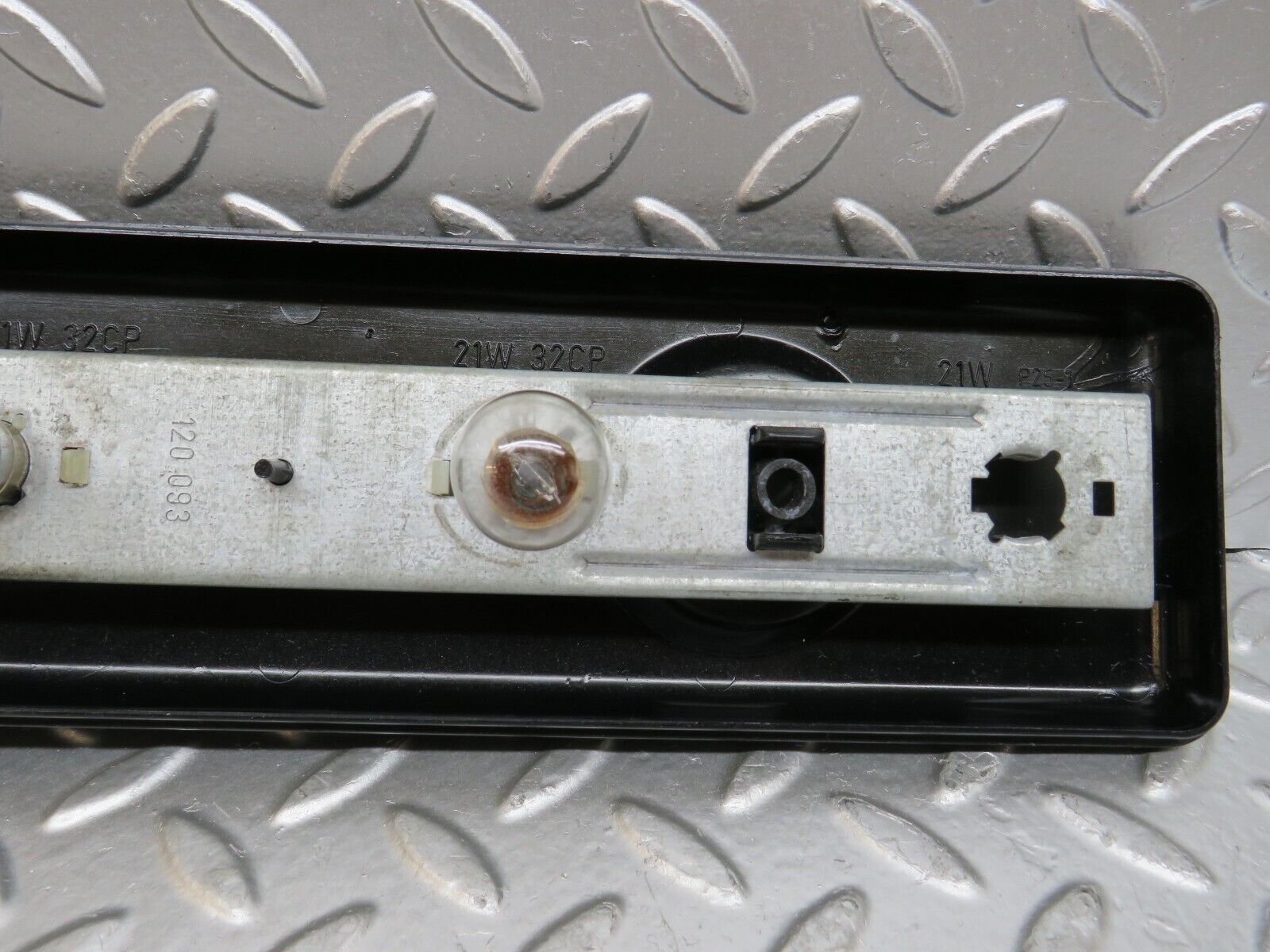 25424 Mercedes-Benz W123 200 Tail Light Bulb Holder Left