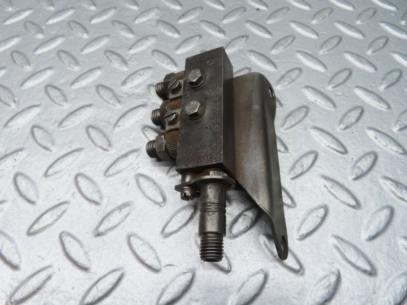 12885 Mercedes-Benz W111 220SE Fuel Injection Distributor