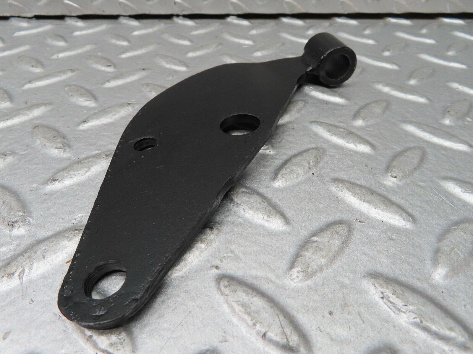 18834 Mercedes-Benz W121 190b Ponton Engine Mount Bracket Left & Right