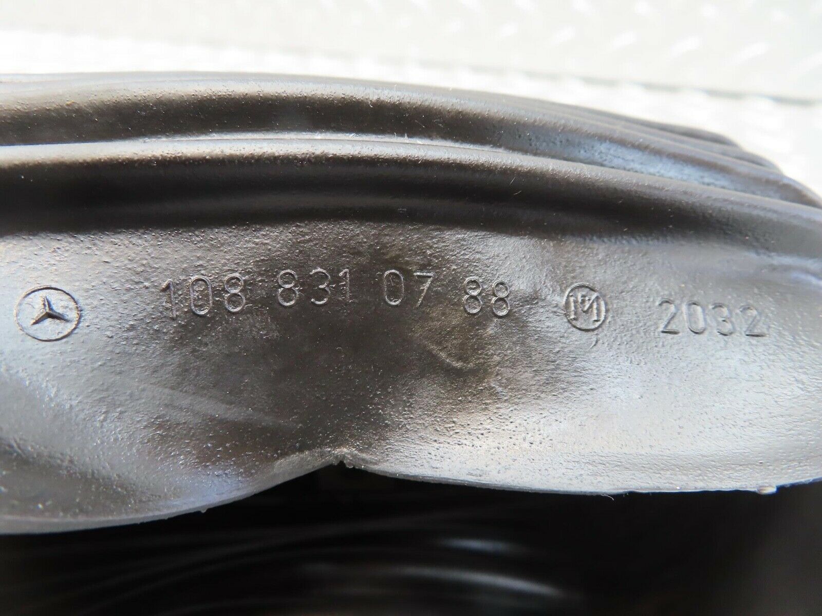 12392 Mercedes-Benz W108 280SE 3.5 Air Vent Duct Left Side