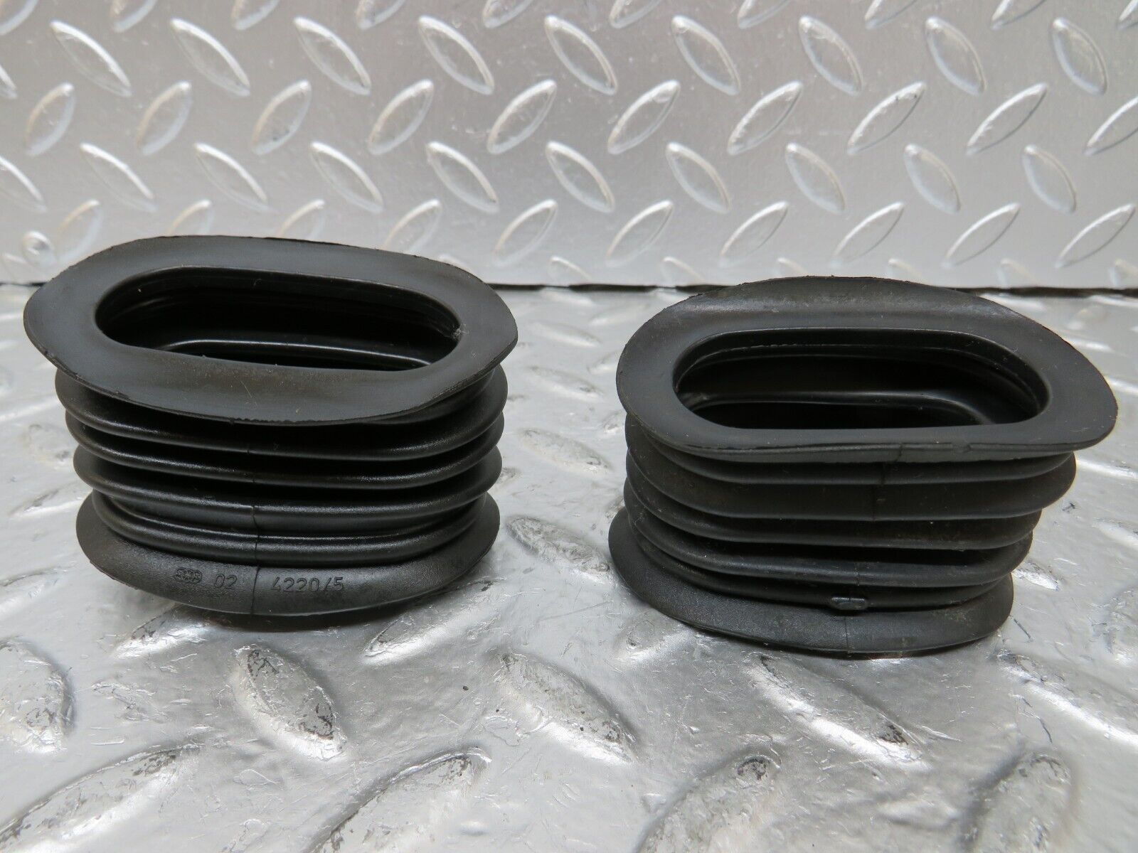 25790 Mercedes-Benz W124 280E Front Door Wire Protector Rubber Pair 1248210197