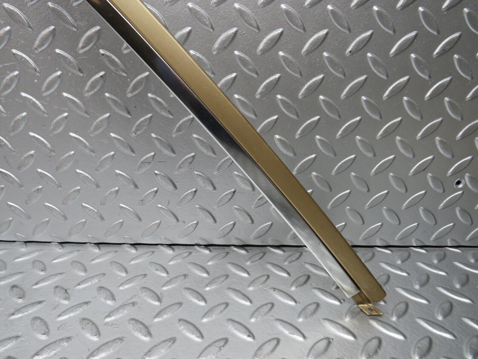 28464 Mercedes-Benz S123 240D Wagon Rear Right Exterior Frame Trim