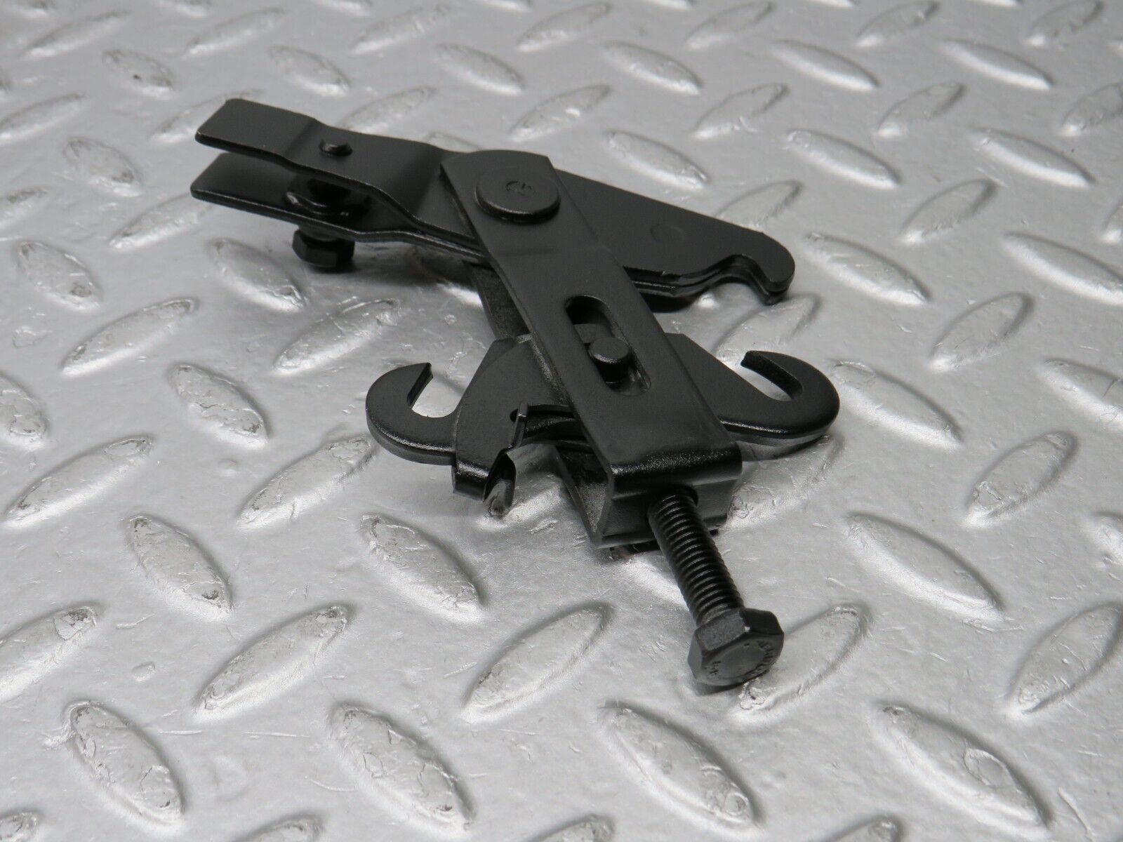 38942 Mercedes-Benz W201 190E 2.6L Handbrake Adjusting Handbrake Regulator