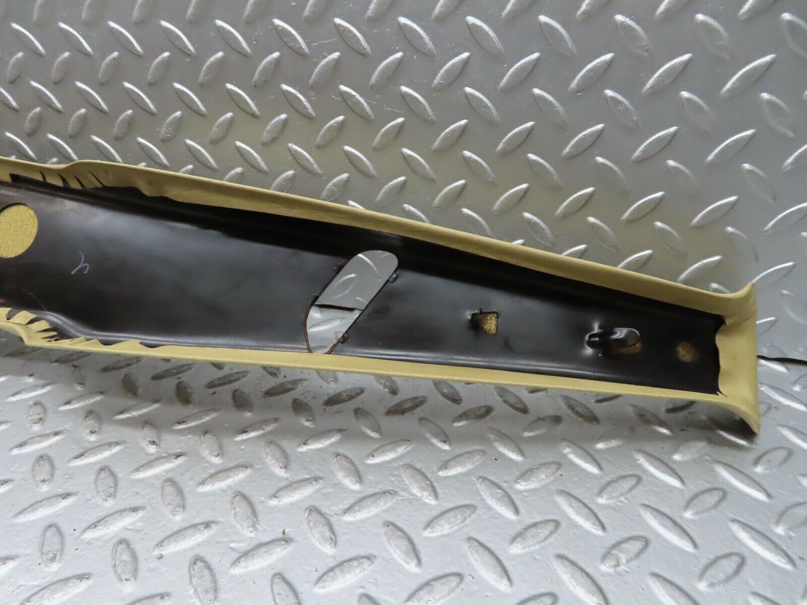 21044 Mercedes-Benz W123 230E B Pillar Cover Left Side Beige