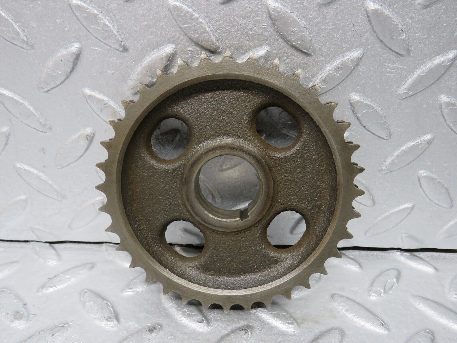 37136 Mercedes-Benz C126 420SEC Coupe Camshaft Timing Gear 1160520601