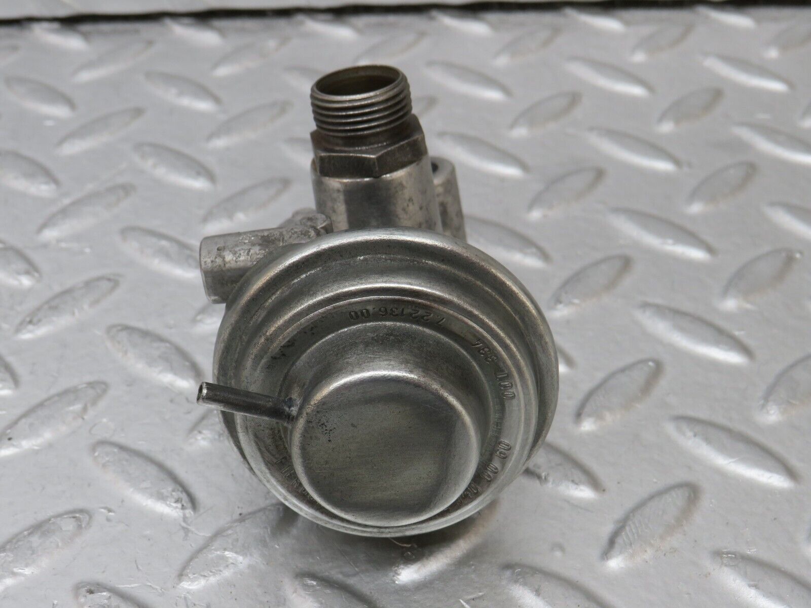 34943 Mercedes-Benz W210 320E Exhaust Gas Recirculation Valve EGR 1121400060