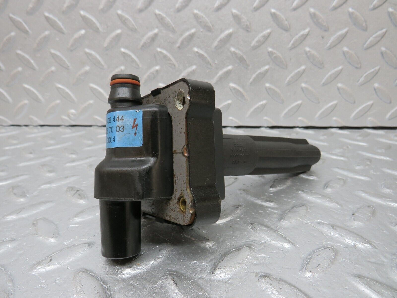 38082 Mercedes-Benz A124 320E Cabriolet Ignition Coil 0221506444 0001587003
