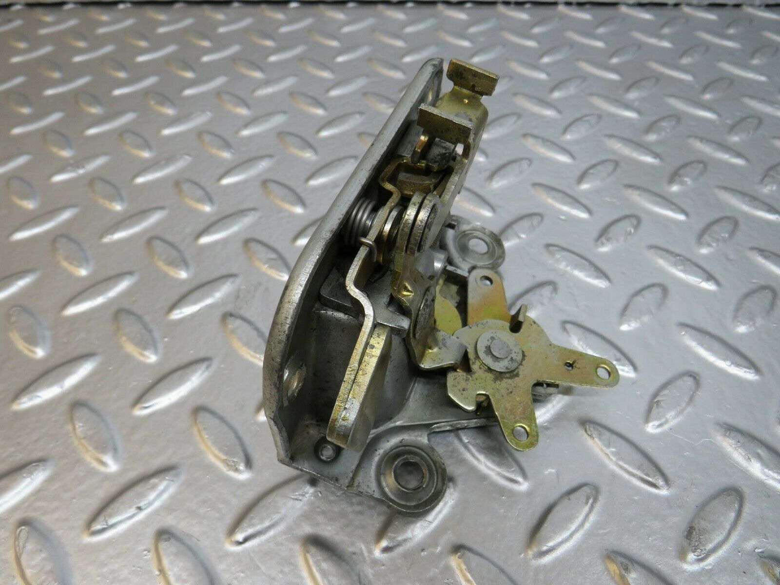 24571 Mercedes-Benz W108 Rear Left Door Lock Mechanism