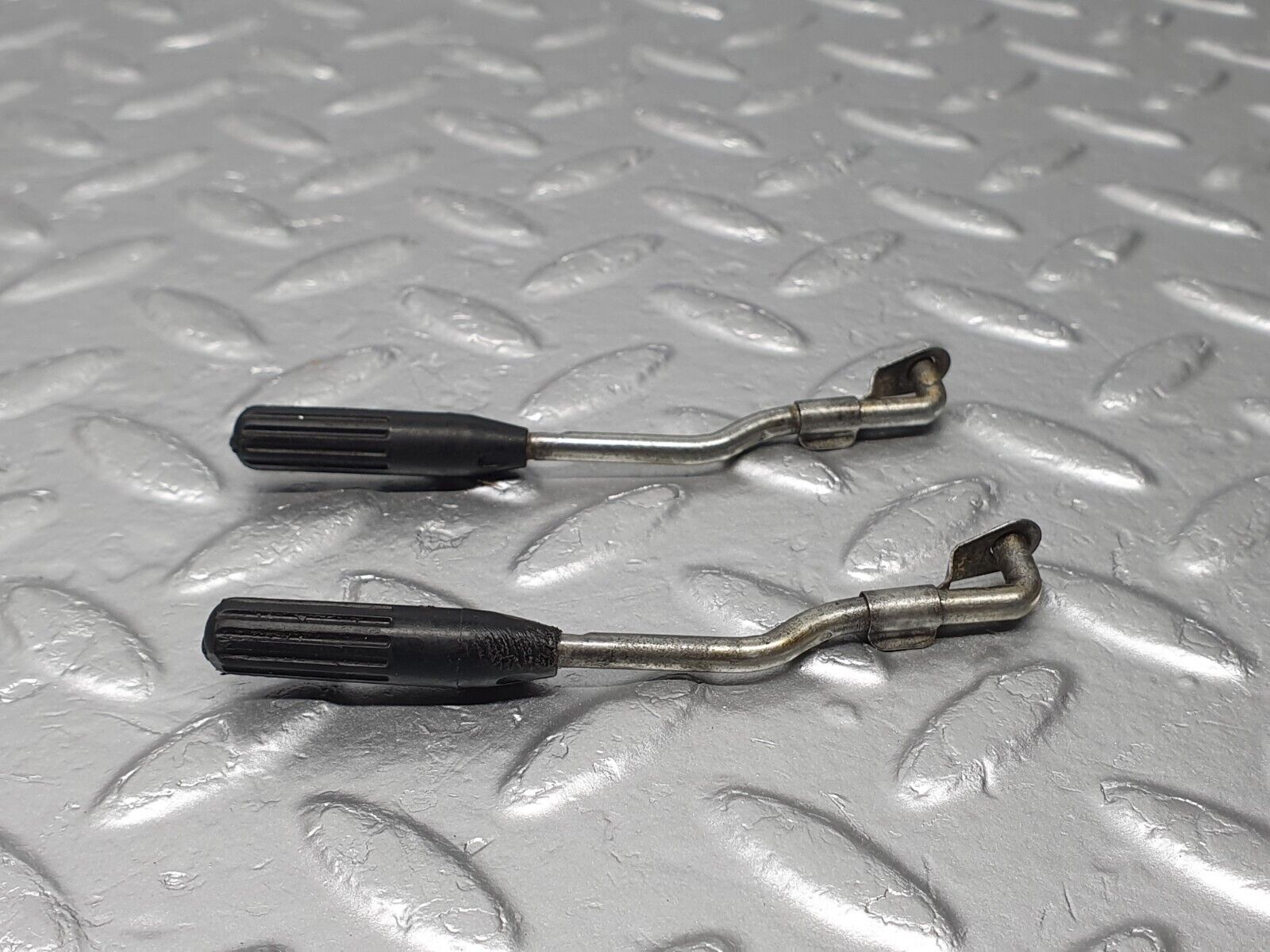 41294 Mercedes-Benz W126 300SE Front Door Lock Knob Pair