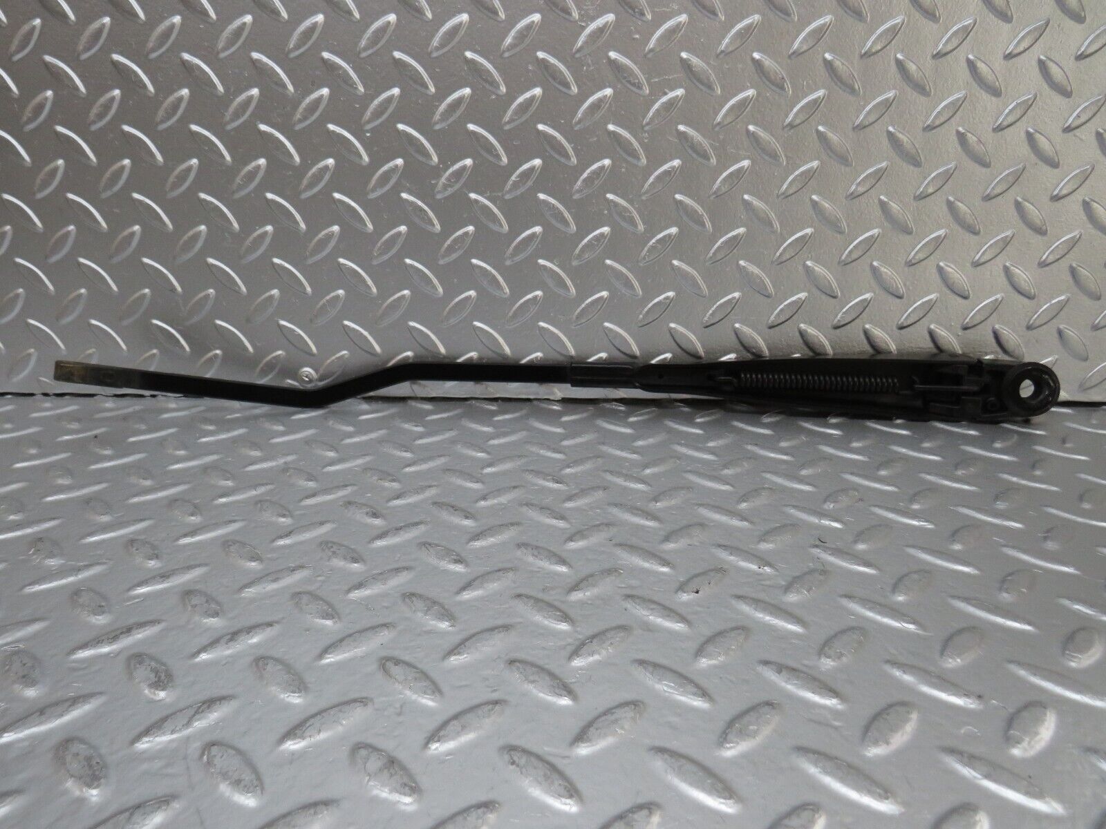 24924 Mercedes-Benz W140 S320 Wiper Arm Bosch Left Side