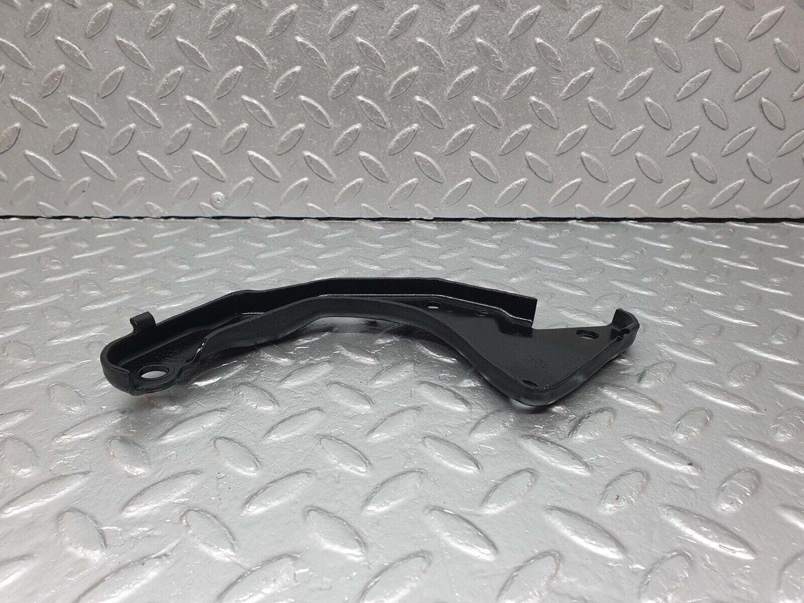 41505 Mercedes-Benz W124 200E Power Steering Pump Bracket