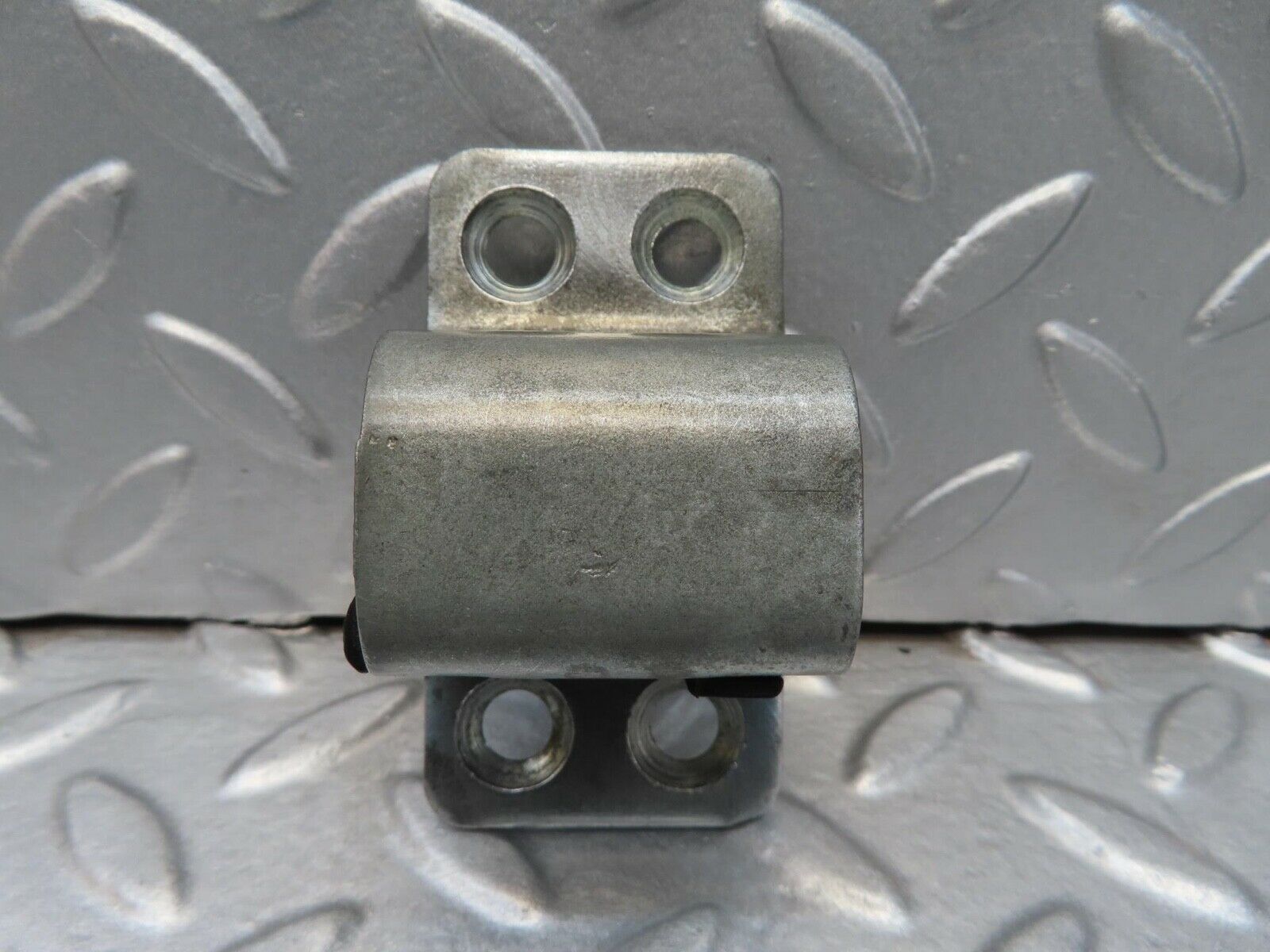 15940 Mercedes-Benz W123 280E Door Lock Latch Right Side