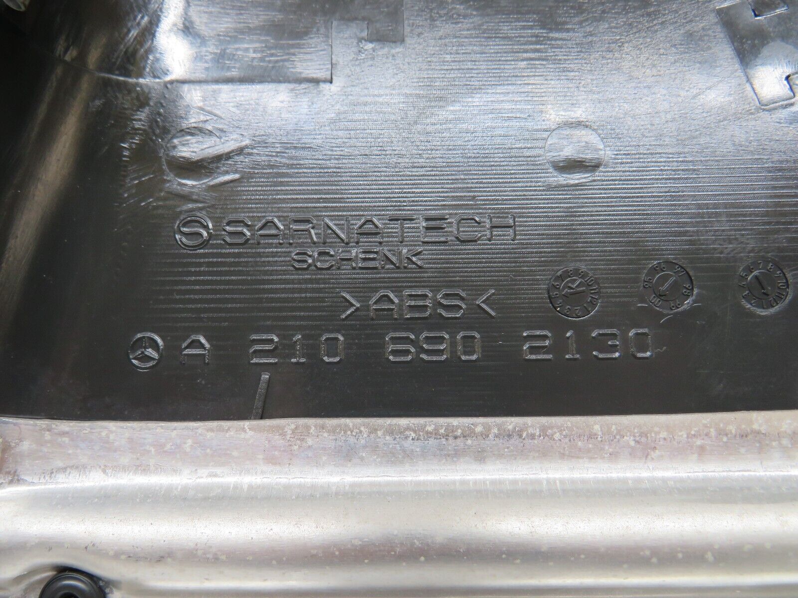 34799 Mercedes-Benz W210 320E B Pillar Bottom Cover Left 2106902130 2106920122