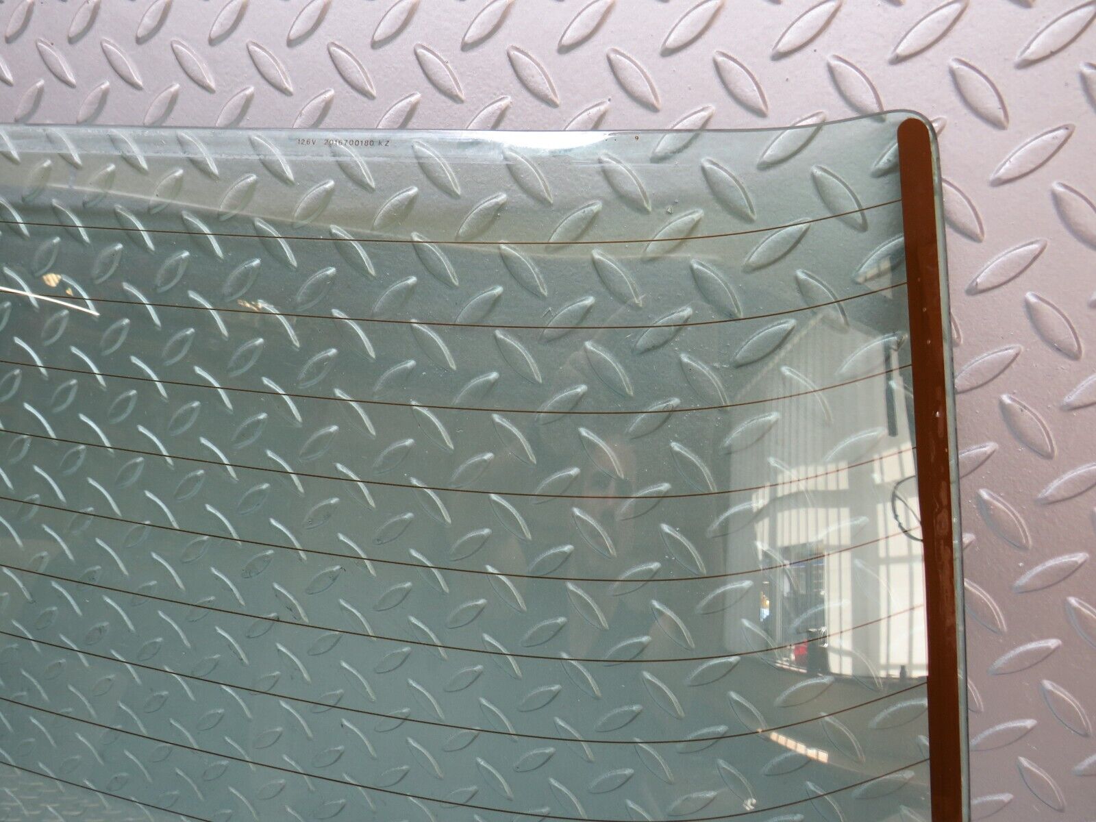 36682 Mercedes-Benz W201 190E 2.0L Rear Heated Windscreen Glass