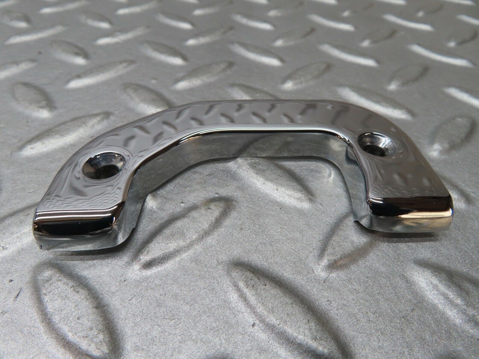 17548 Mercedes-Benz W116 450SEL Left Door Interior Chrome Latch Trim