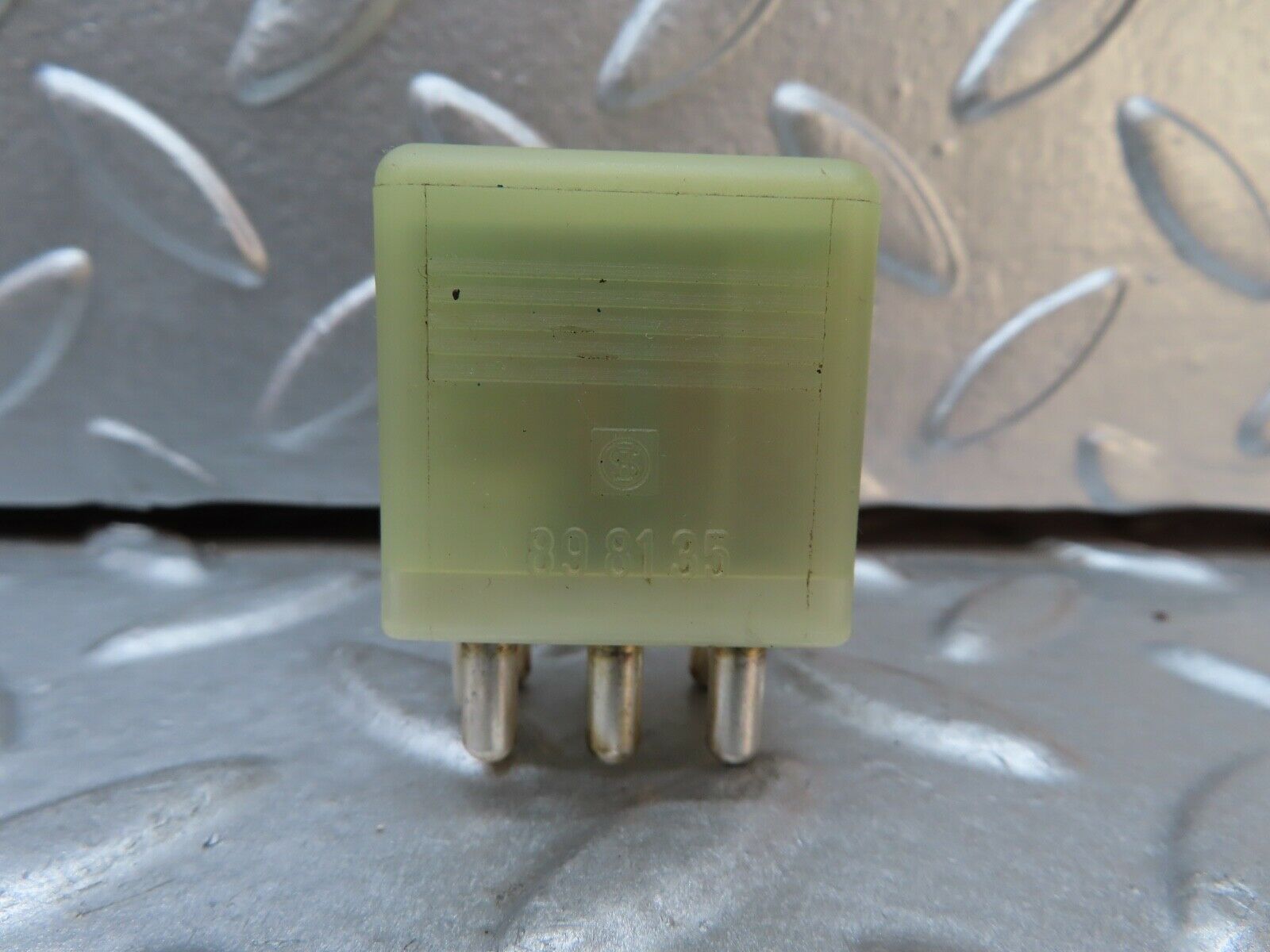 20039 Mercedes-Benz R129 300SL Coupe Door Window Control Relay 0015427819