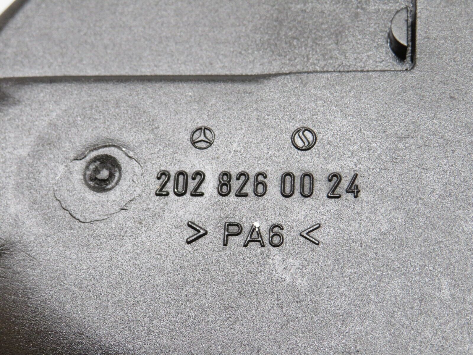 33293 Mercedes-Benz W202 C180 Horn Surround Cover 2028260024