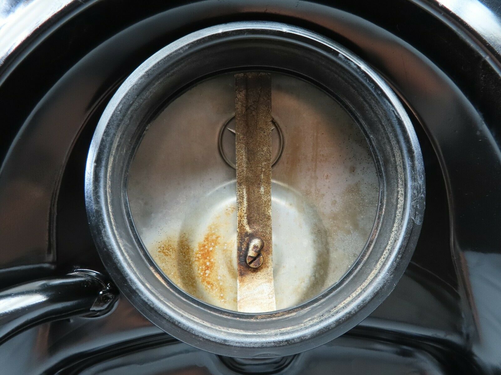 6400 Mercedes-Benz W126 380SE Air Filter Box Housing With Aluminium Cap 0010947804