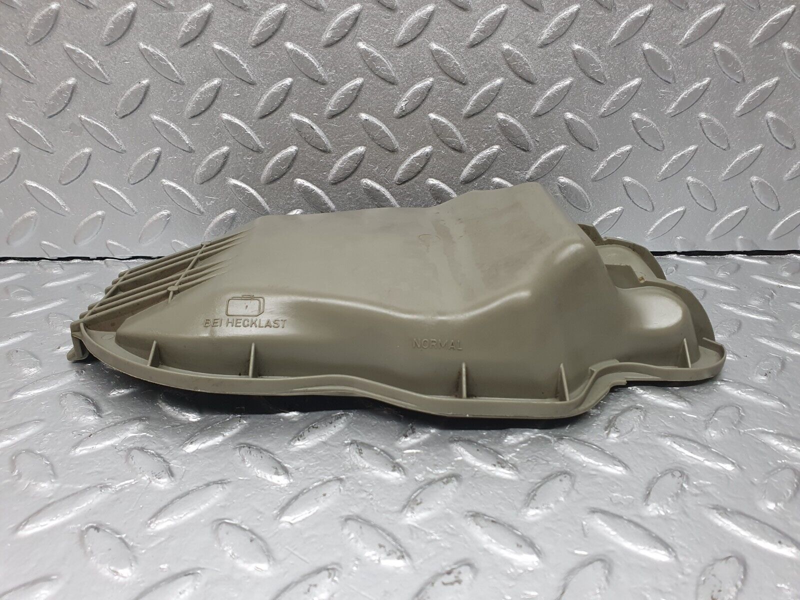 40724 Mercedes-Benz W123 300D Headlight Back Cover